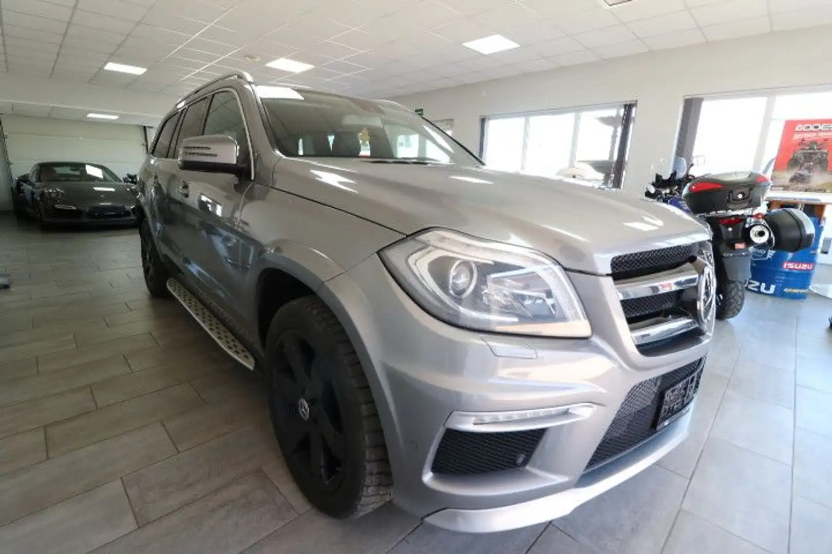 Mercedes-Benz GL 350 BlueTec 4Matic Argent - 1