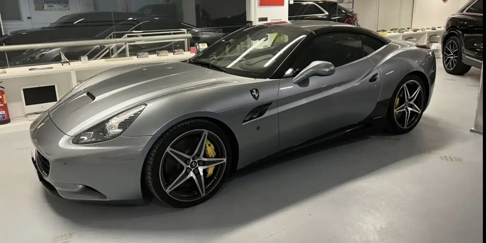 Ferrari California F1 - 1