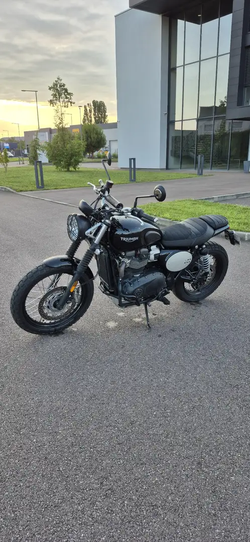 Triumph Street Scrambler Noir - 1