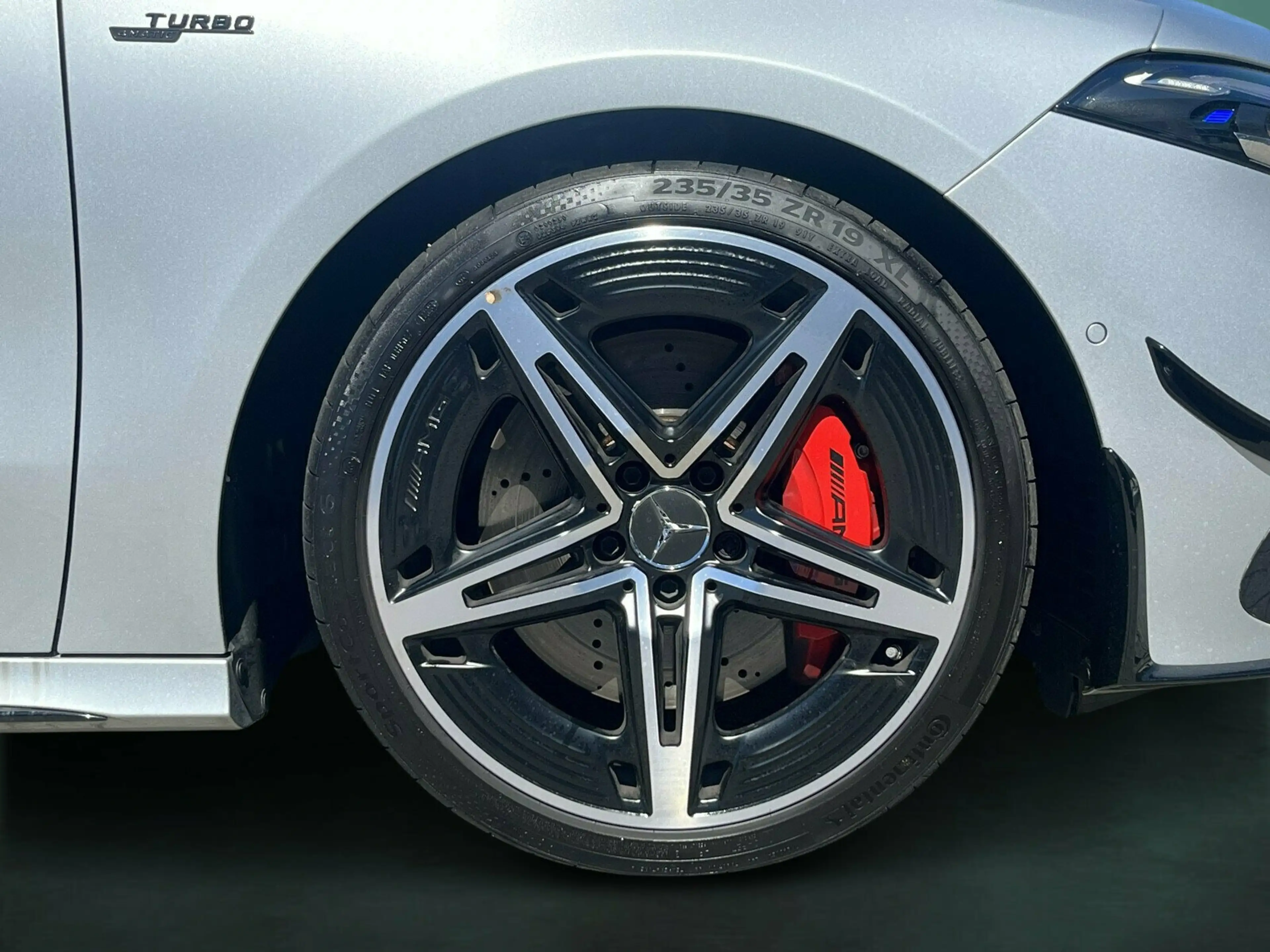 Mercedes-Benz A 35 AMG A 35 AMG NIGHT+AERO+PERF.-SITZ+DISTRO+PANO+BURME — photo 9