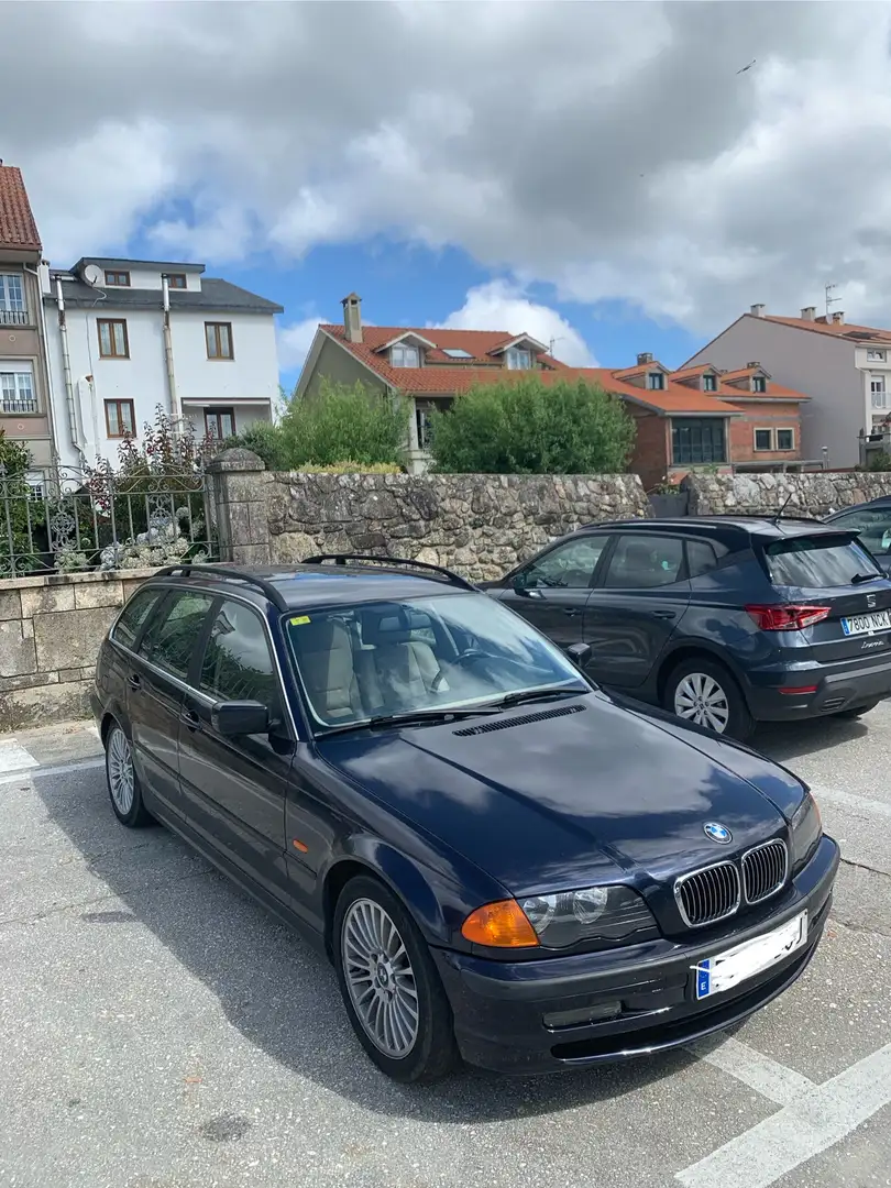 BMW 330 330d Touring - 1
