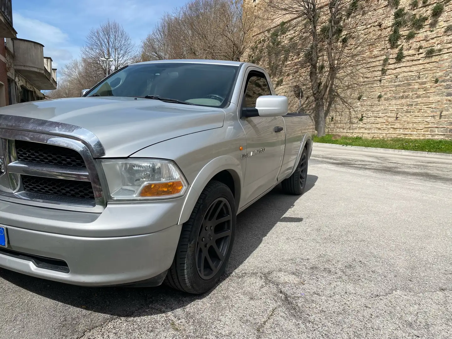 RAM 1500 Grey - 1