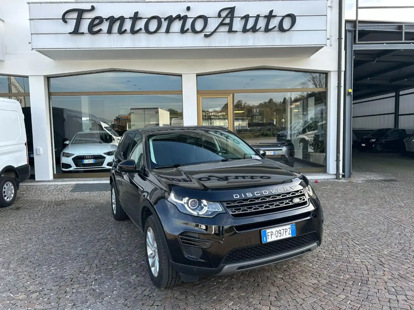 Land Rover Discovery Sport 2.0 TD4 150 CV Auto Business Ed. Premium SE Nero - 1