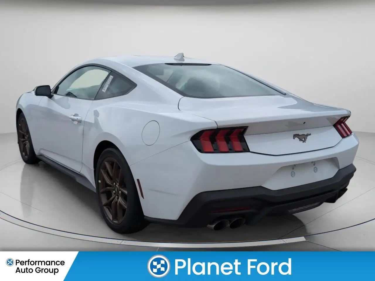 Ford Mustang снимка Ford Mustang