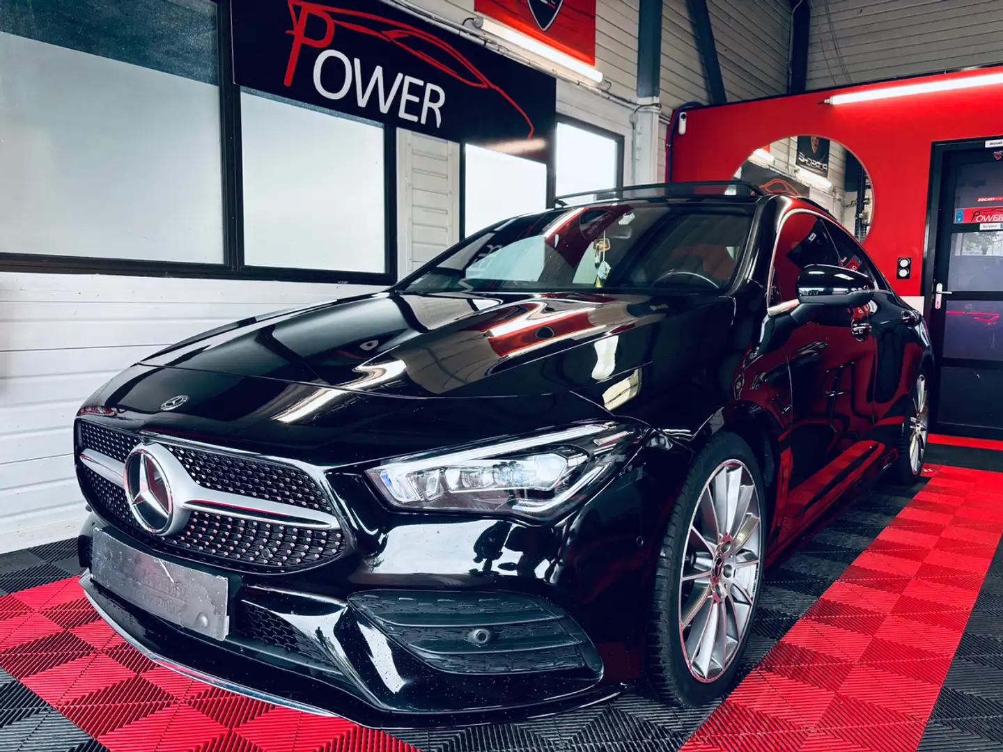Mercedes-Benz CLA 220 220 d AMG 159006 KMS Schwarz - 1