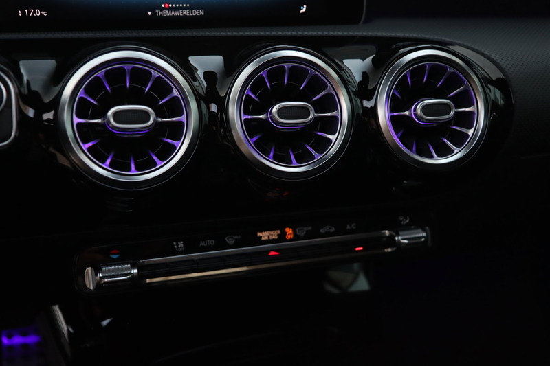 Mercedes-Benz A 250 A250 AMG 4Matic / PANO / CAMERA / KEYLESS / DODEHO — photo 23