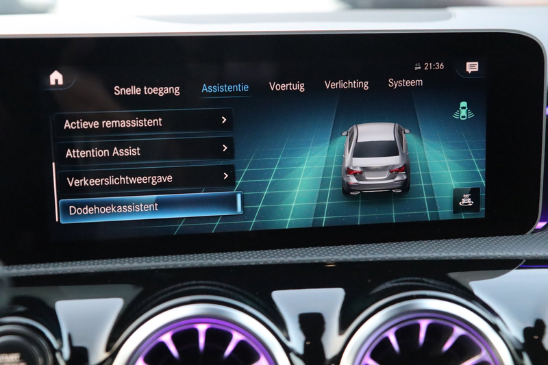 Mercedes-Benz A 250 A250 AMG 4Matic / PANO / CAMERA / KEYLESS / DODEHO — photo 18