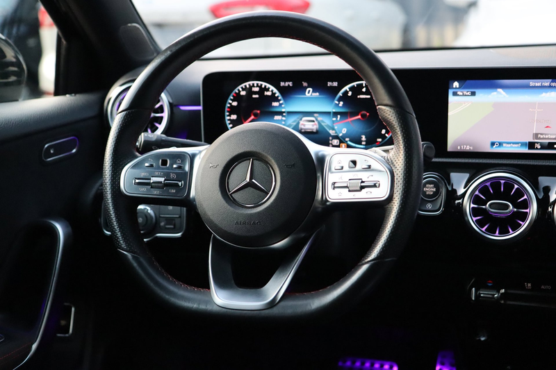 Mercedes-Benz A 250 A250 AMG 4Matic / PANO / CAMERA / KEYLESS / DODEHO — photo 16