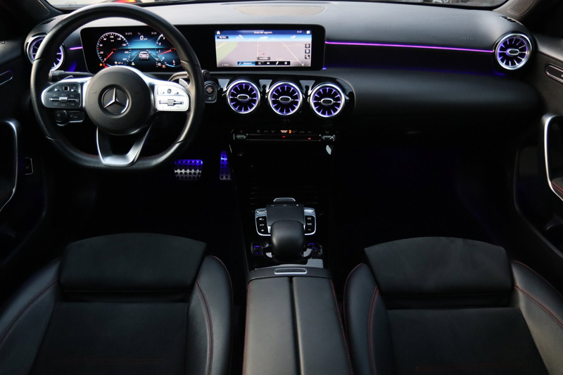 Mercedes-Benz A 250 A250 AMG 4Matic / PANO / CAMERA / KEYLESS / DODEHO — photo 6