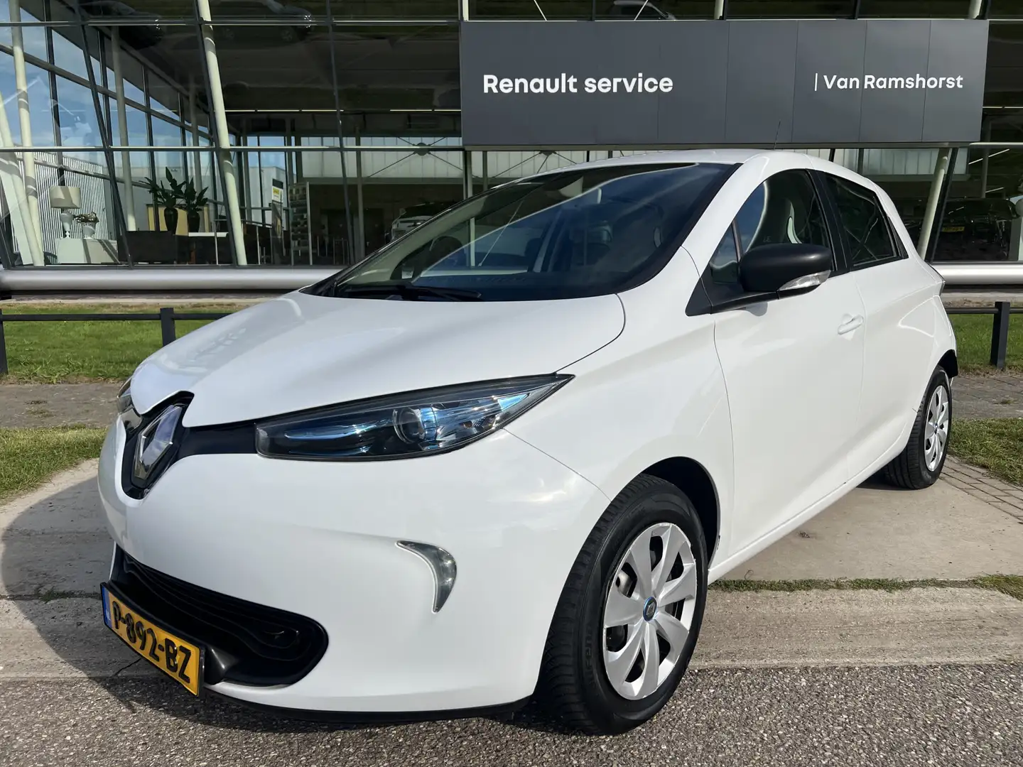Renault ZOE E-Tech ELECTRIC R90 Life 41 kWh Huur Accu / Airco Weiß - 1