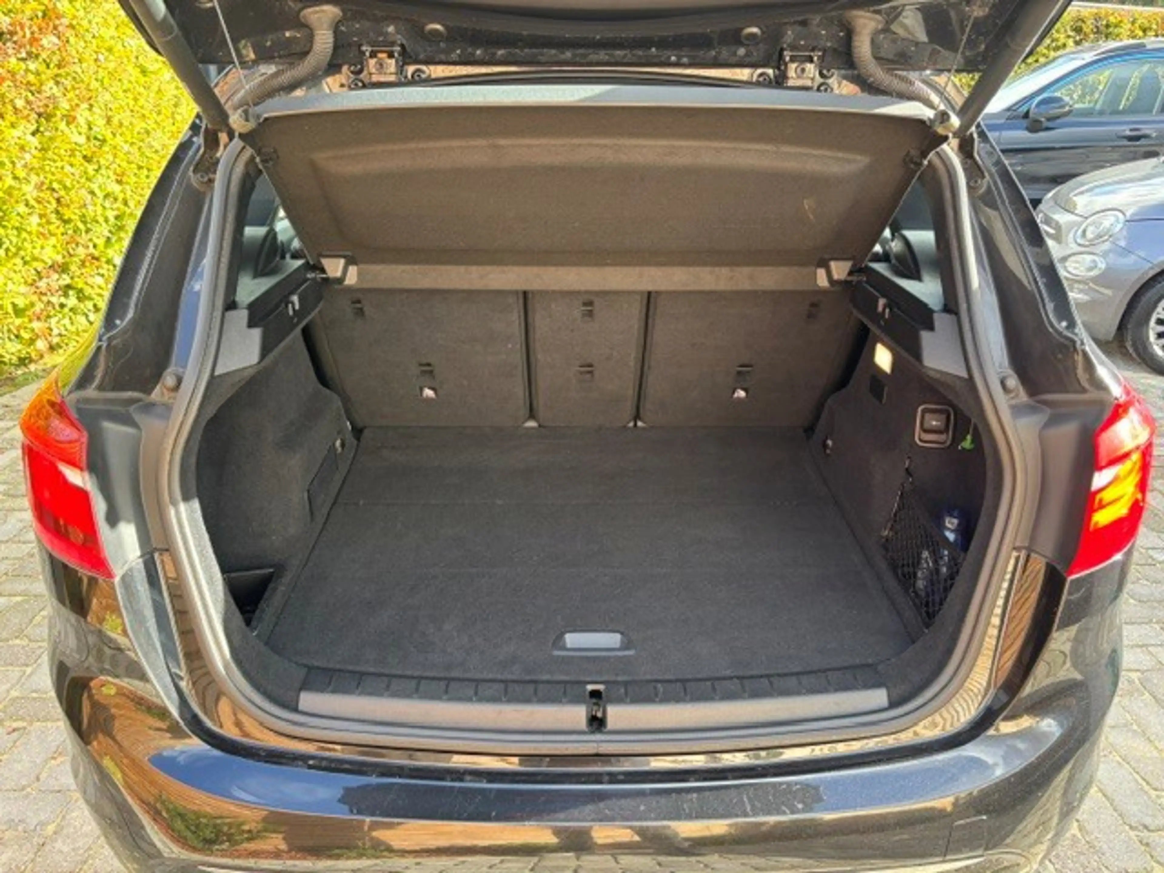 BMW 225 2-serie Active Tourer 225xe Centennial High Execut — photo 23