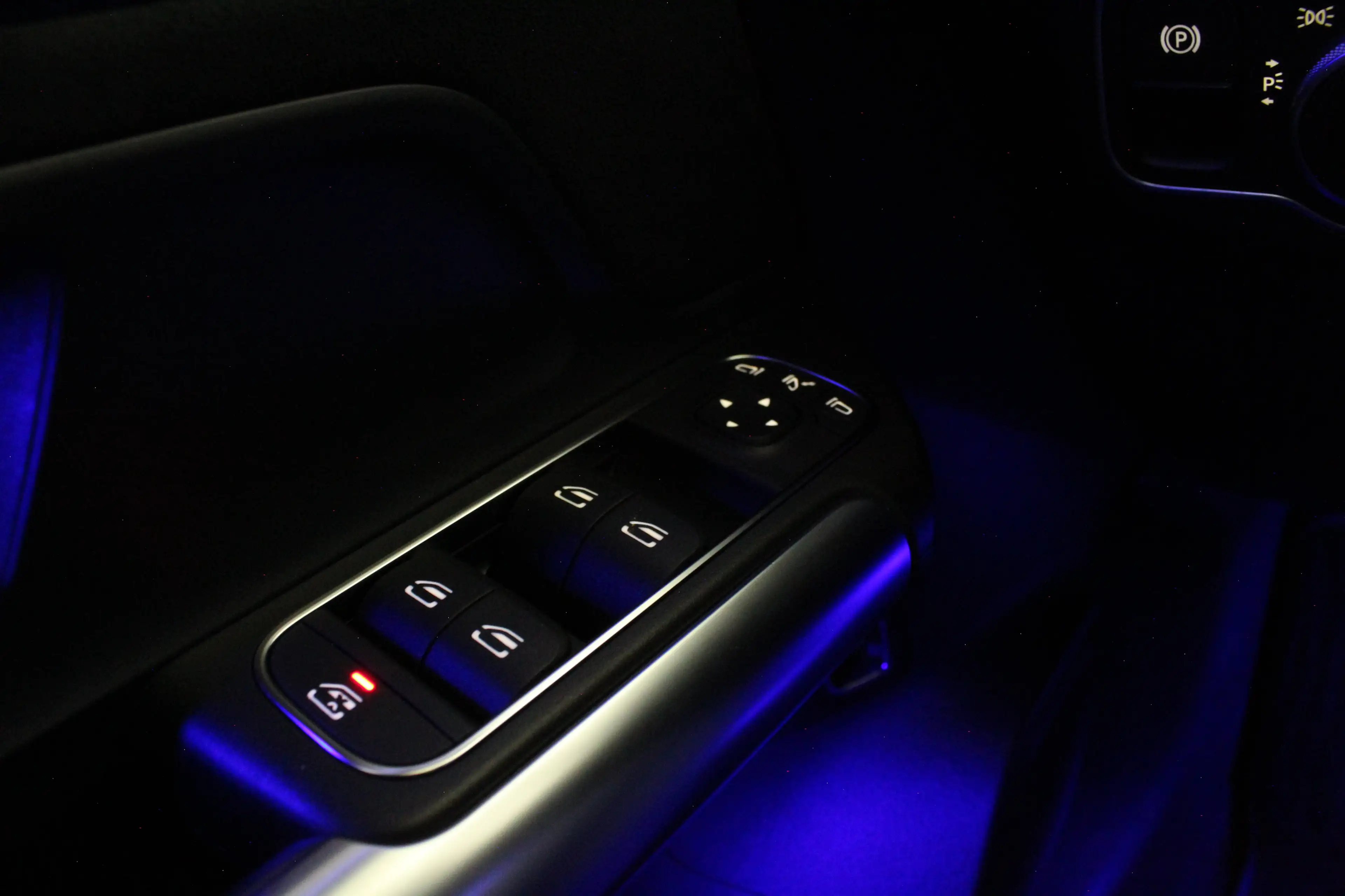 Mercedes-Benz B 250 e AMG Line Plug-in hybride 85km WLTP/Night-pakket/ — photo 15