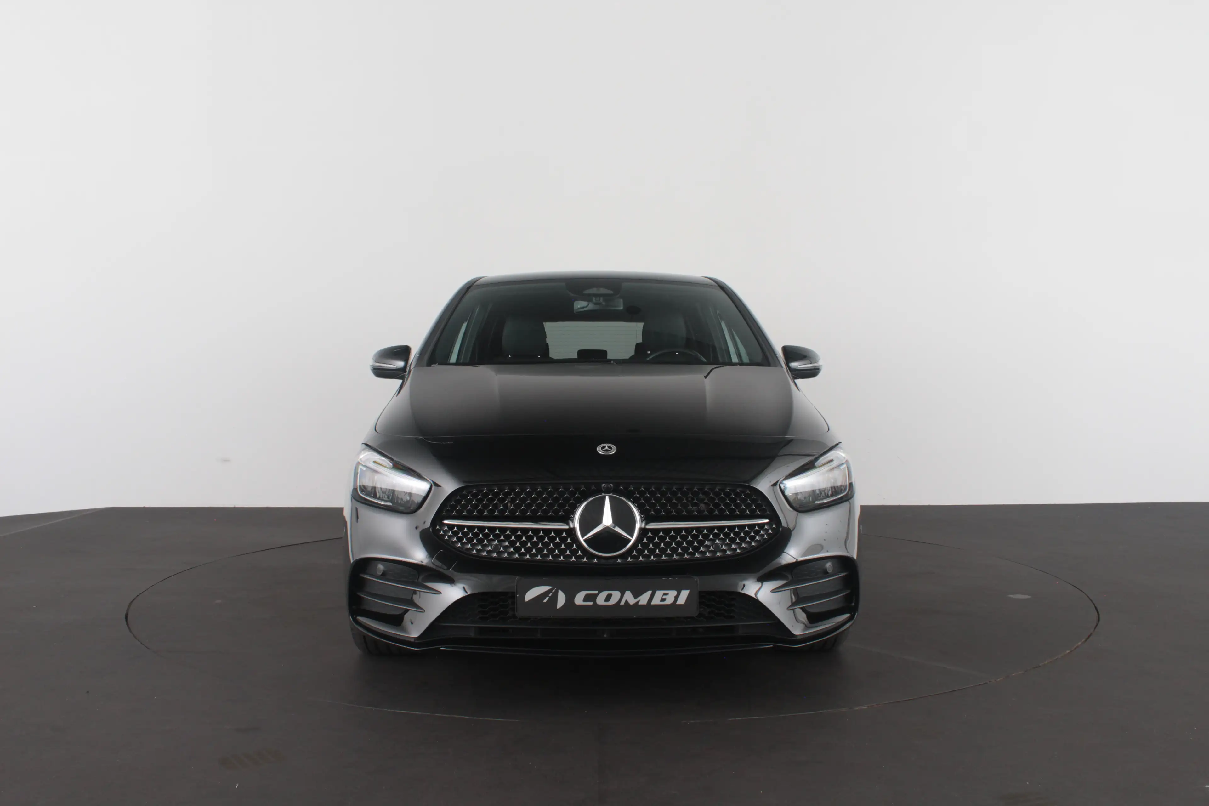 Mercedes-Benz B 250 e AMG Line Plug-in hybride 85km WLTP/Night-pakket/ — photo 7