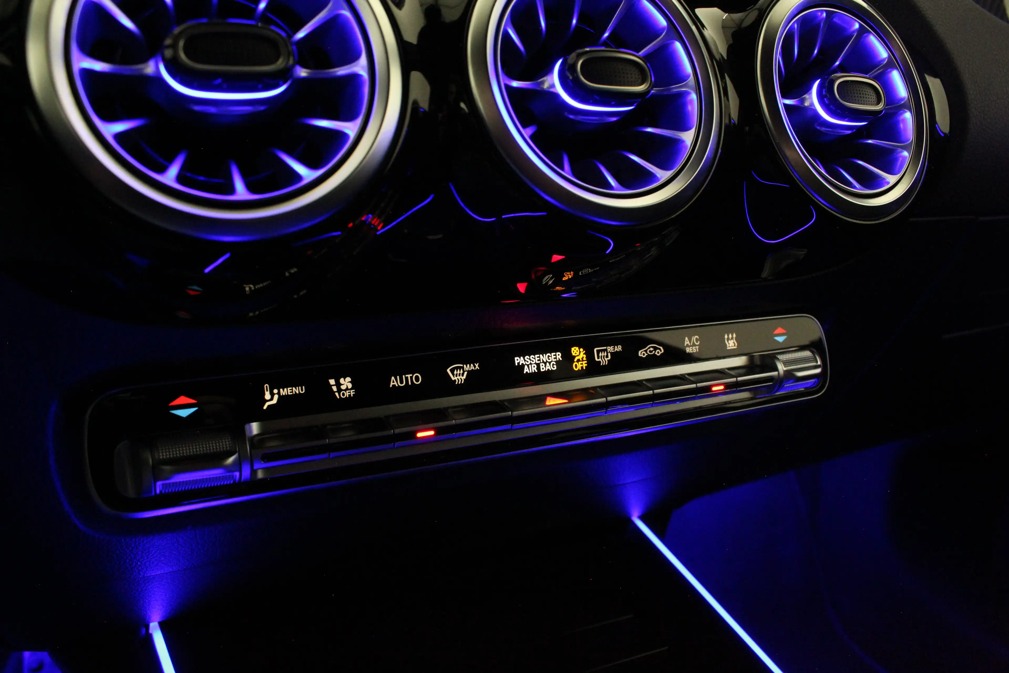 Mercedes-Benz B 250 e AMG Line Plug-in hybride 85km WLTP/Night-pakket/ — photo 11