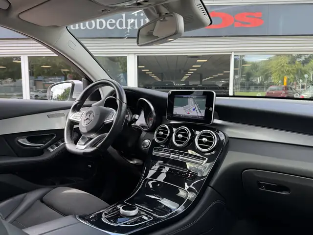 Mercedes-Benz GLC view 10