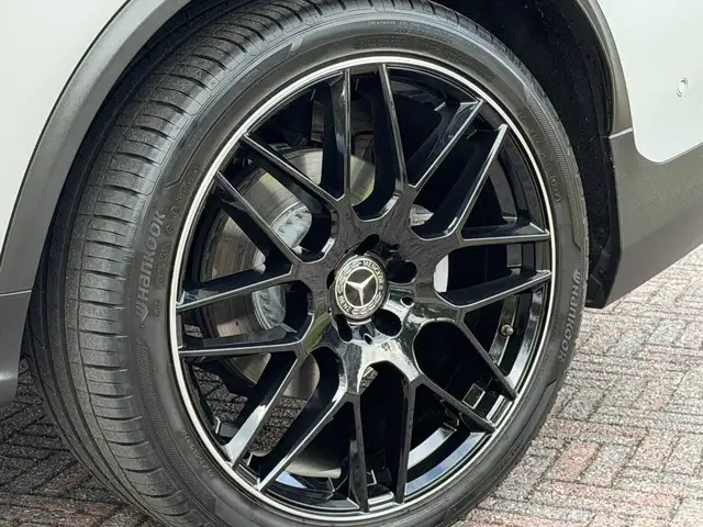Mercedes-Benz GLC view 15
