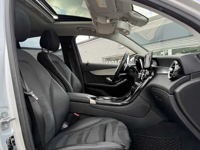Mercedes-Benz GLC view 14