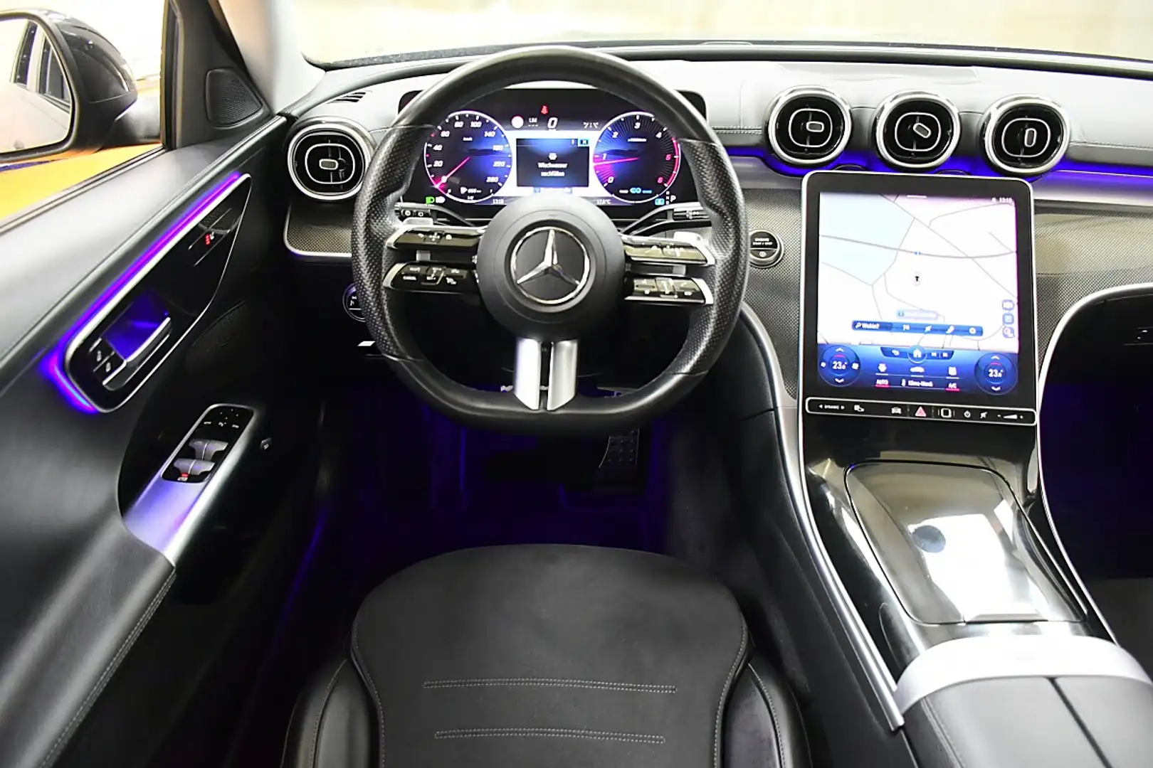 Mercedes-Benz C 200 d T Aut. AMG Line Blau - 2