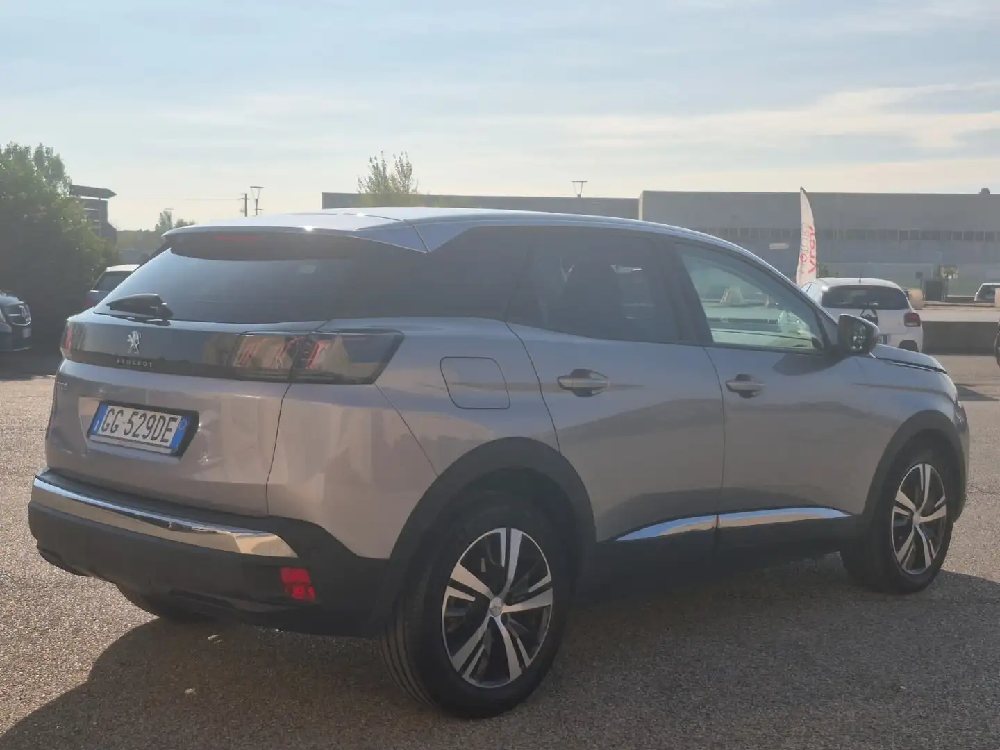 Peugeot 3008 TEL 3425197724 2021 1.5 bluehdi Allure s Gris - 1