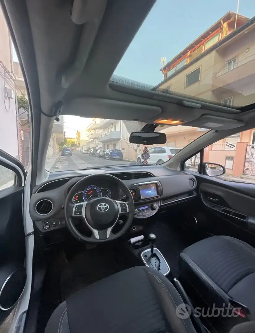 Toyota Yaris 5p 1.5h Style - 1