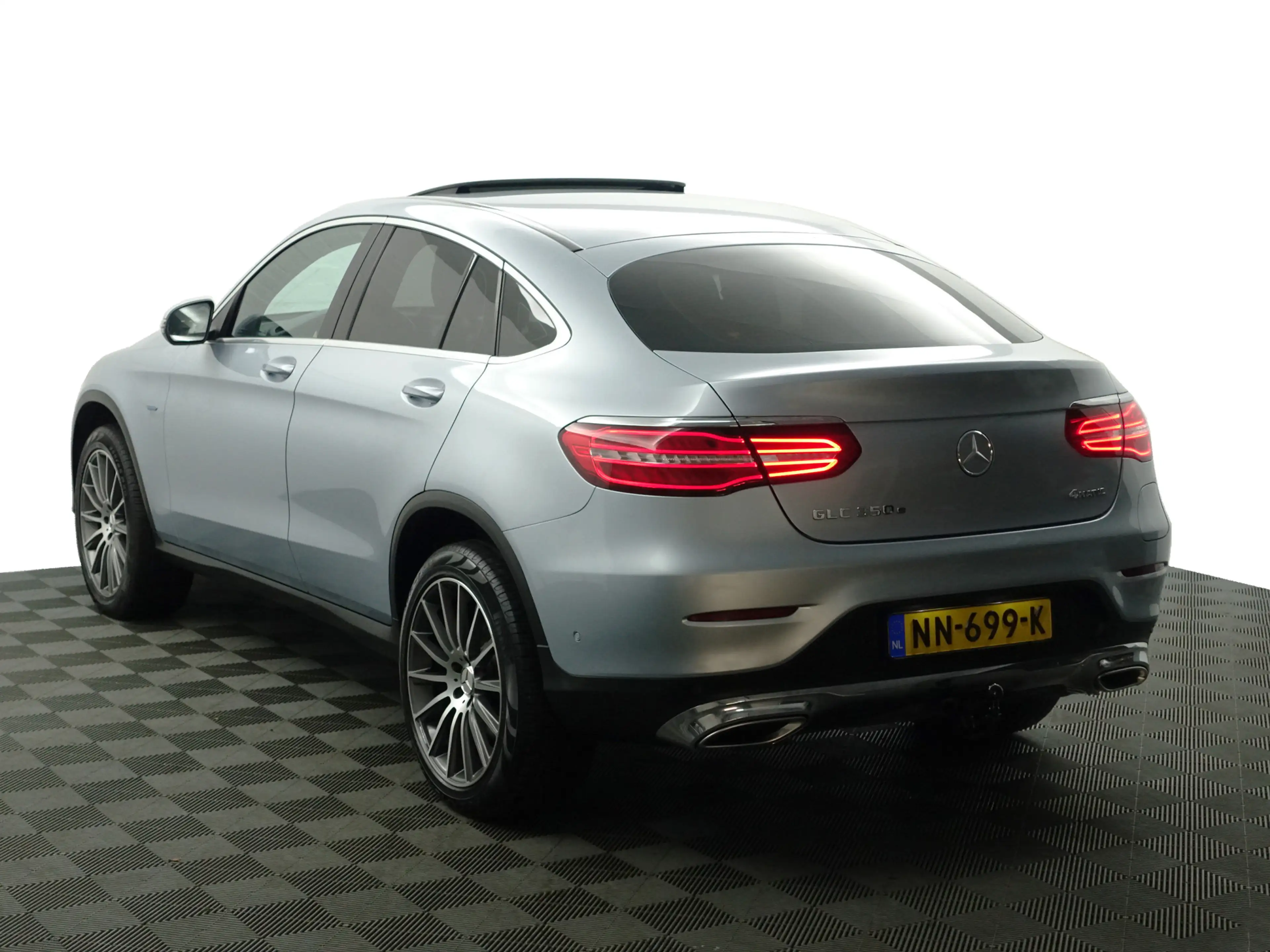 Mercedes-Benz GLC 350 Coupé 350e 4MATIC AMG Prestige Plus Aut- Schuifdak — photo 5