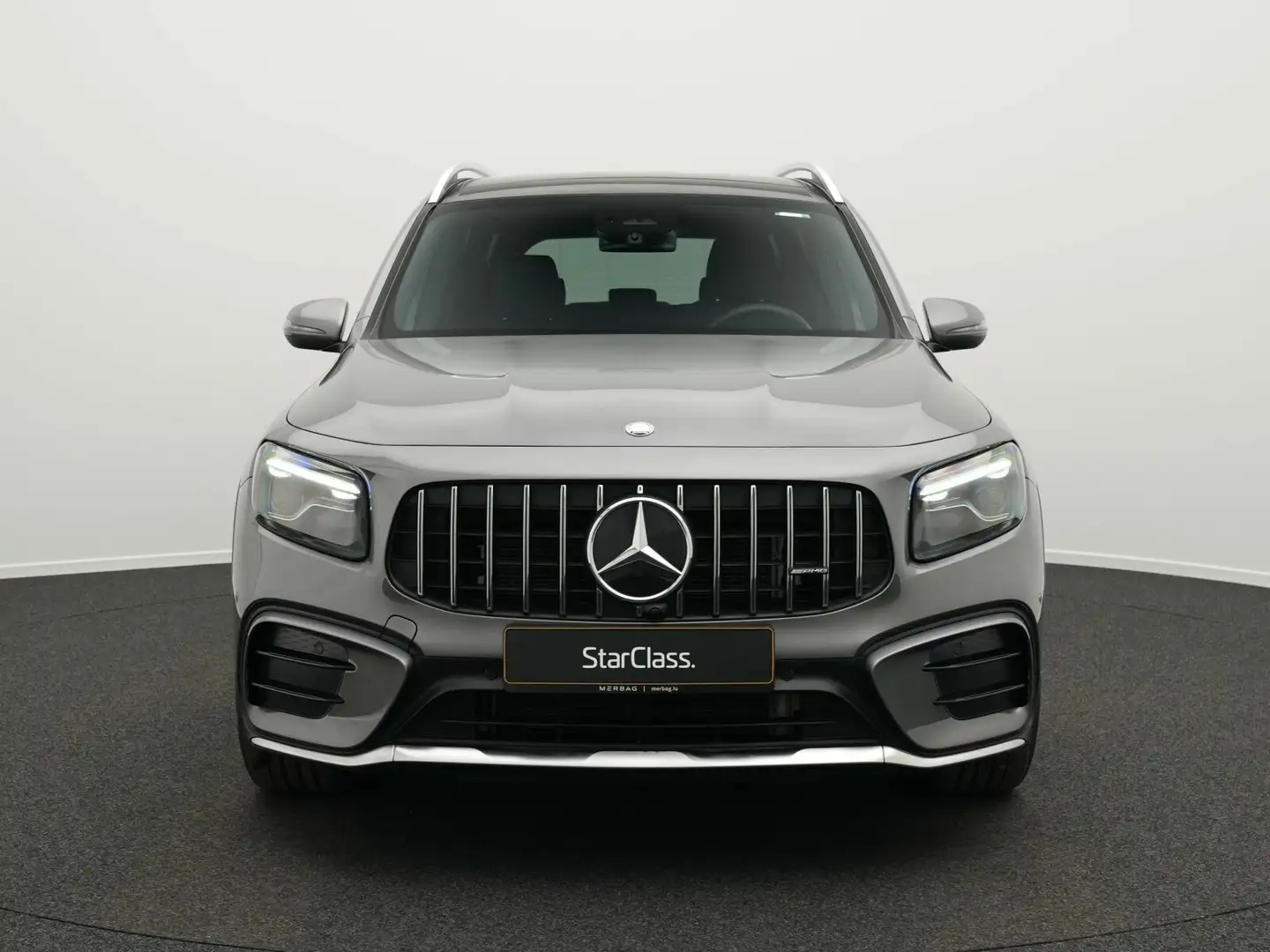 Mercedes-Benz GLB 35 AMG GLB 35 AMG 4MATIC Multi+Pano+Totw+Keyless AMG Line Grau - 2