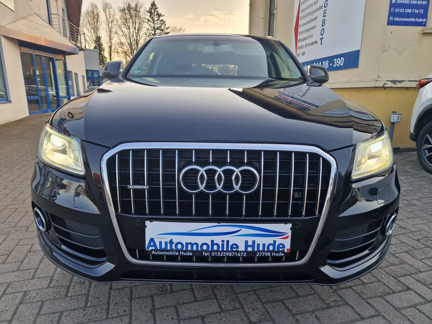 Audi Q5 2.0 TFSI quattro Automatik AHK NAVI Pano RKamera Noir - 2
