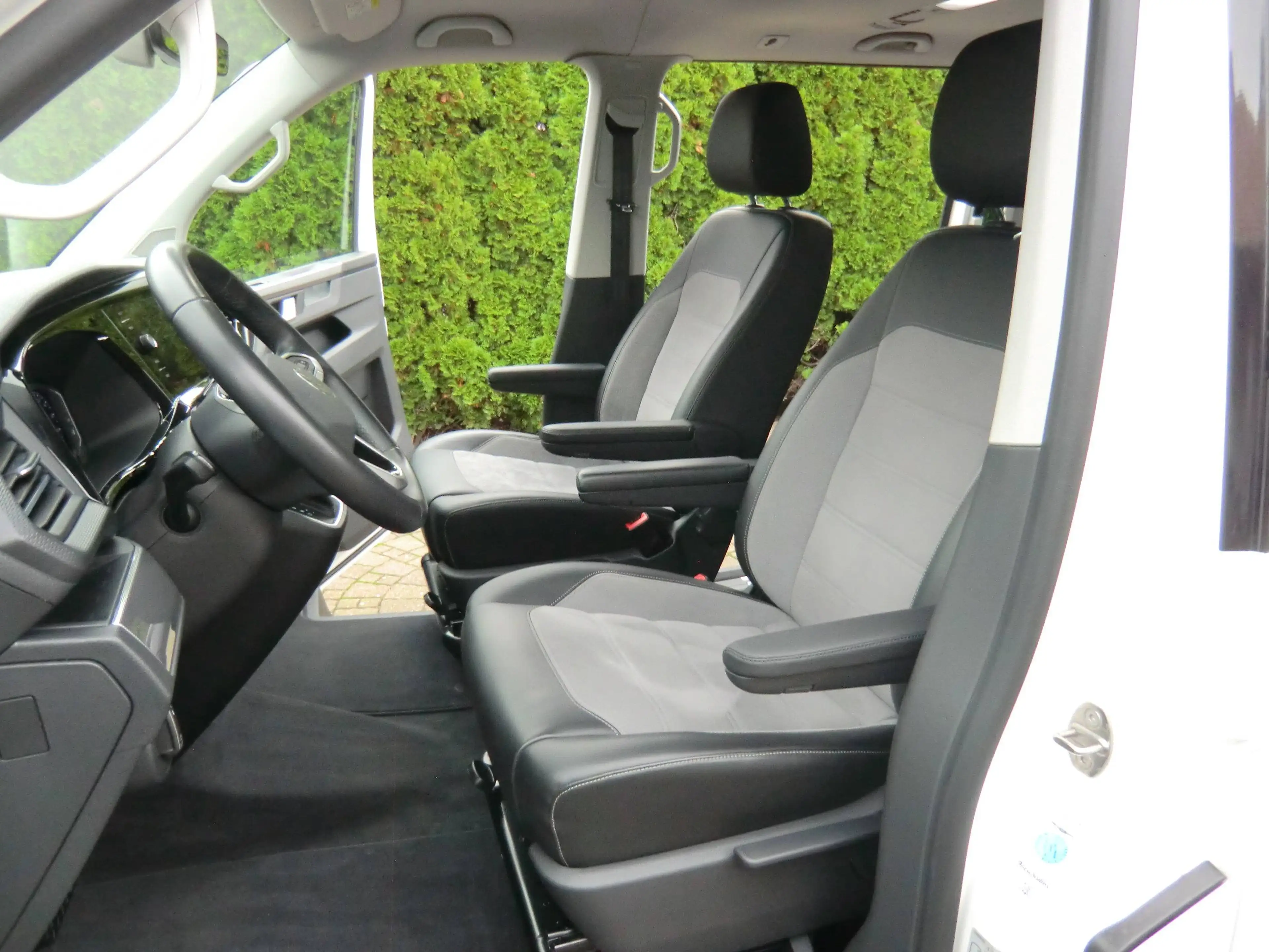 Volkswagen T6.1 Multivan Multivan Generation Six, 1-Hand, unfallfrei, MwSt — photo 7