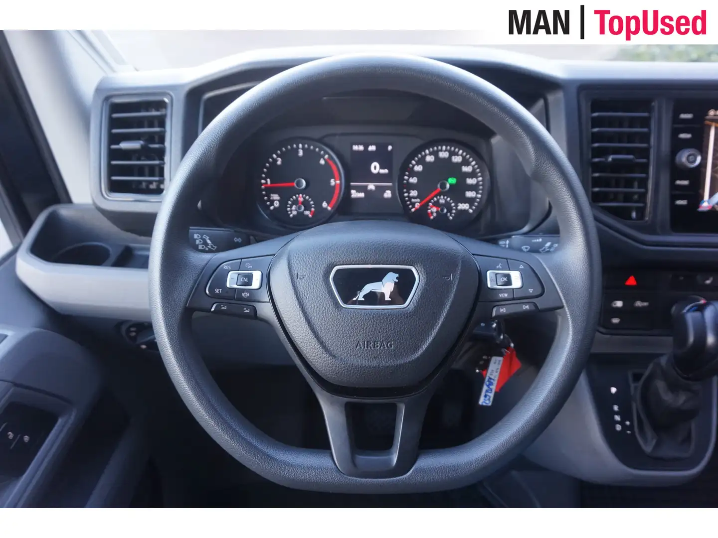 MAN TGE 3.160 / L3H3 / Automaat / 160 PK / RWD / Trekhaak Grijs - 2