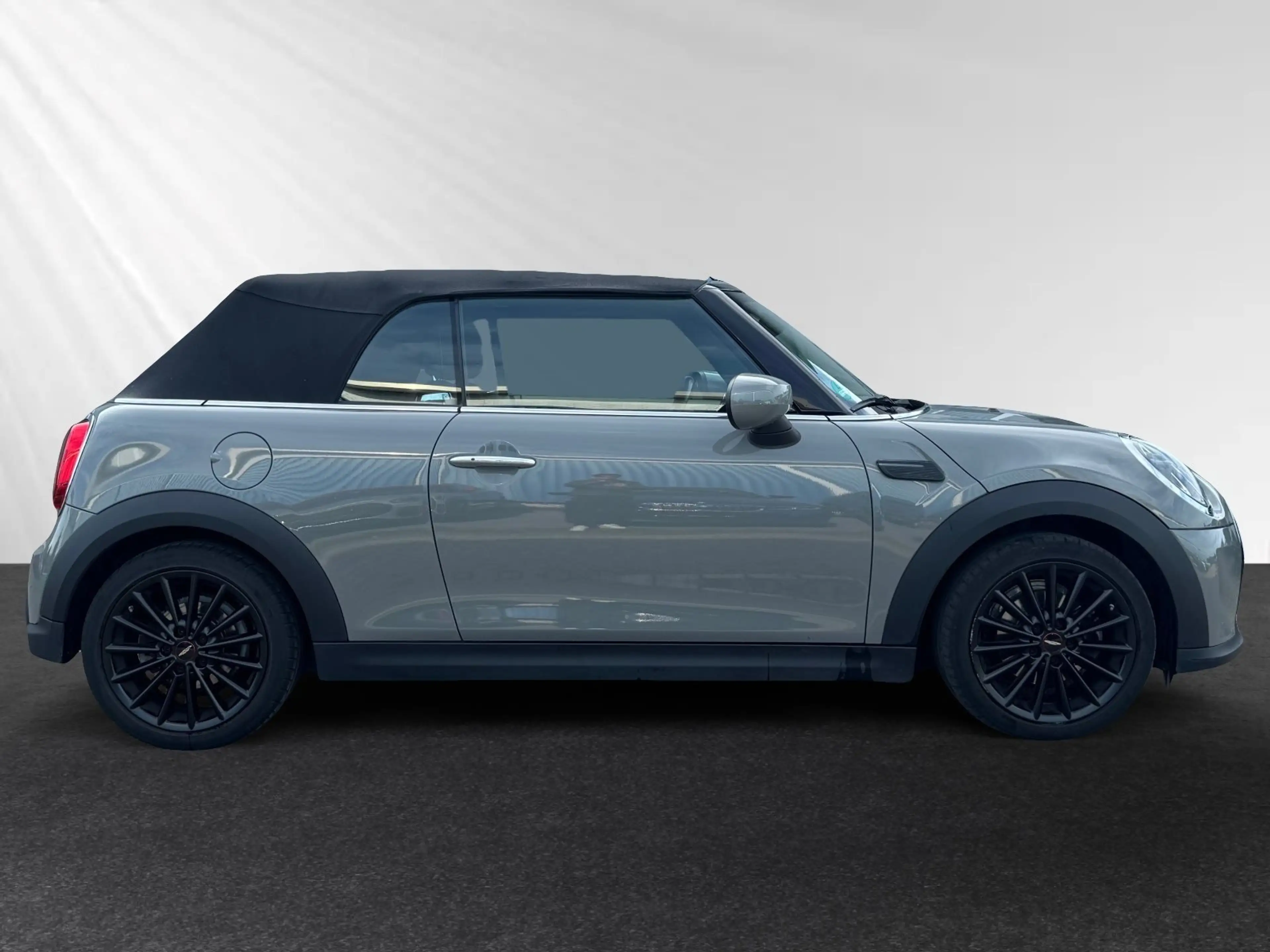 MINI Cooper Cabrio Cooper C Cabrio Leichtmetallräder|LED|Essential — photo 3
