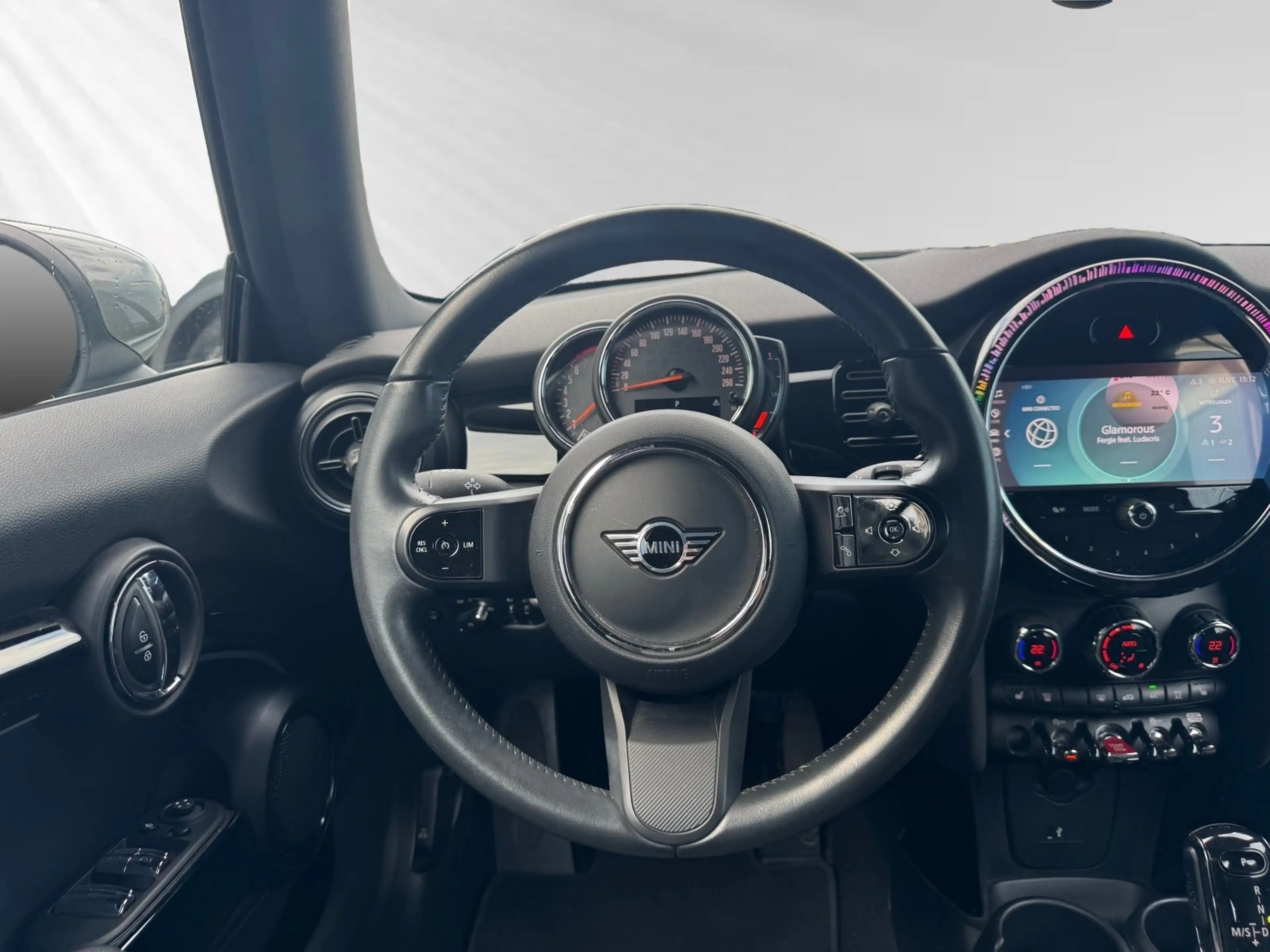 MINI Cooper Cabrio Cooper C Cabrio Leichtmetallräder|LED|Essential — photo 13