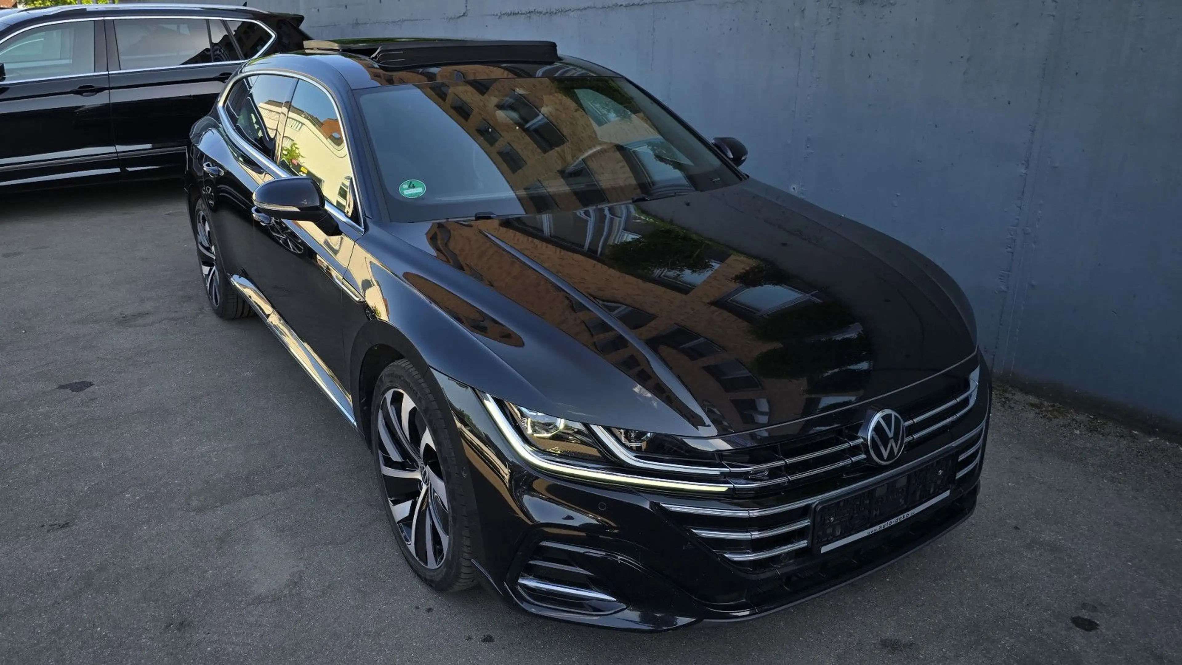 Volkswagen Arteon 1.4 eHybrid DSG 3 x R-Line Pano/DCC/AHK — photo 2