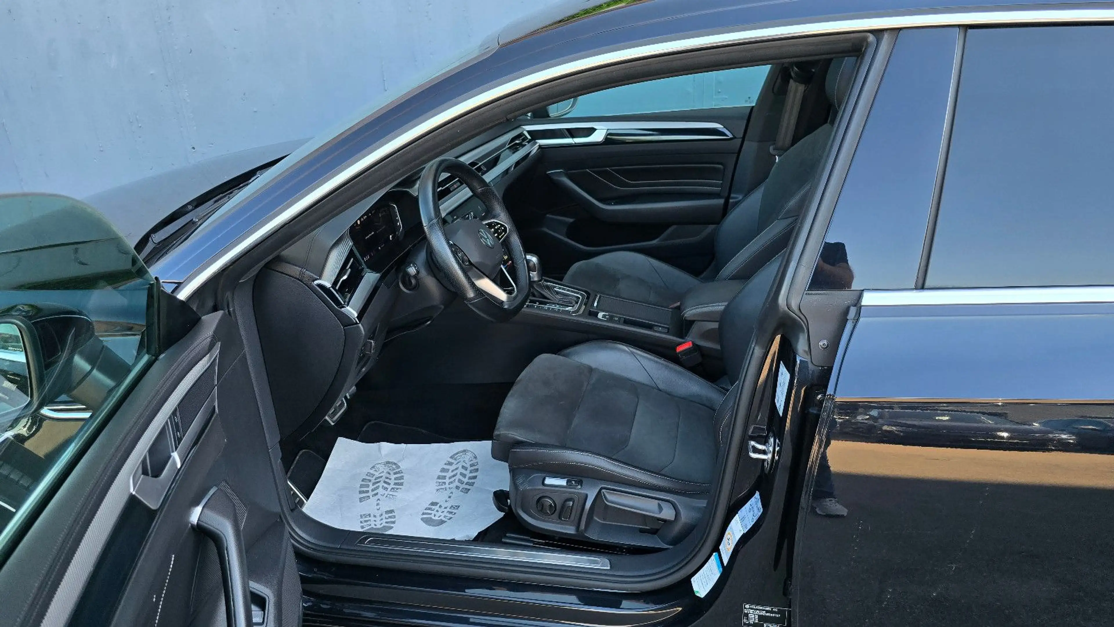 Volkswagen Arteon 1.4 eHybrid DSG 3 x R-Line Pano/DCC/AHK — photo 6
