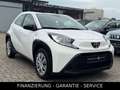 Toyota Aygo(X)-VVT-i Play/SMARTKEY/KAM/SHZ/ACC/WENIG KM bijela - thumbnail 4