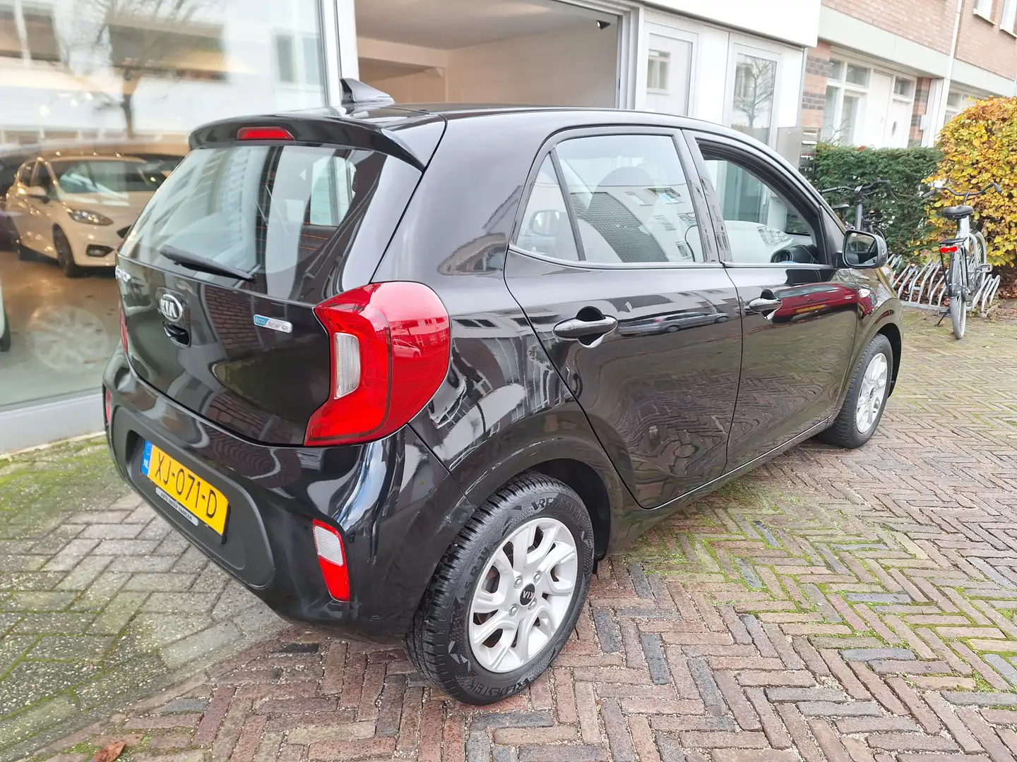 Kia Picanto 1.0 CVVT ComfortPlusLine Navigator /Camera/Navi/Ap Zwart - 2
