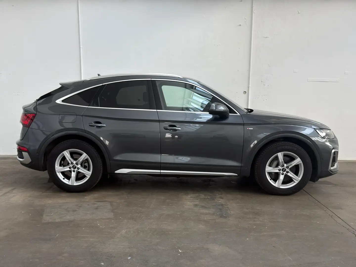 Audi Q5 50 TFSI e quattro *S line *AHK *HUD *Luftfahrwerk Grau - 2