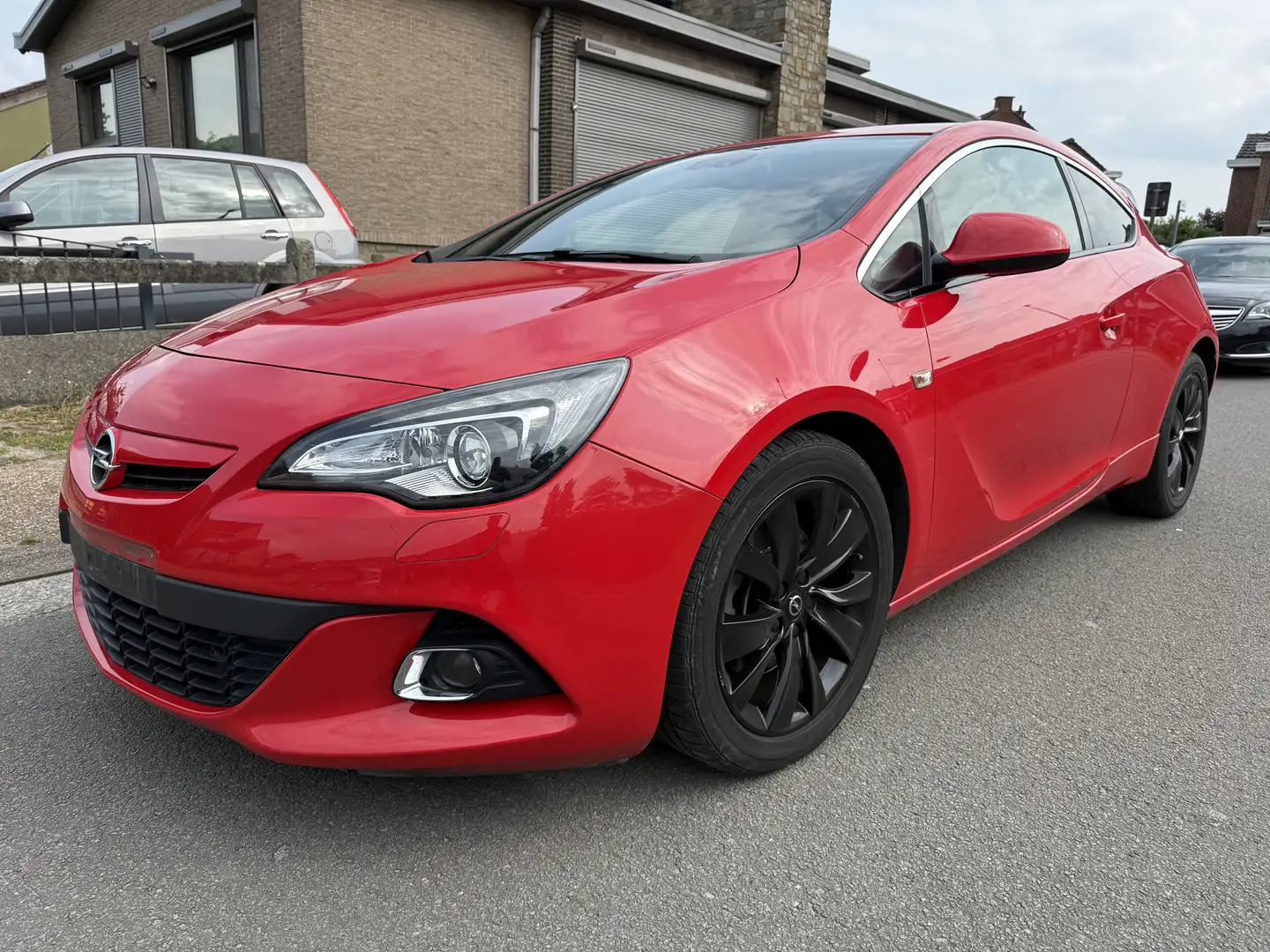 Opel Astra GTC 2.0 CDTI BiTurbo ecoFLEX Start/Stop Rojo - 1