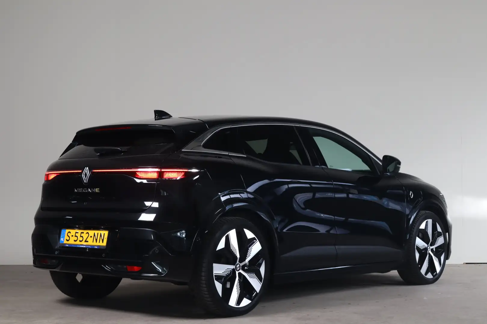 Renault Megane E-Tech EV60 Optimum Charge Techno - NL- Auto!! Stoel + st Noir - 2