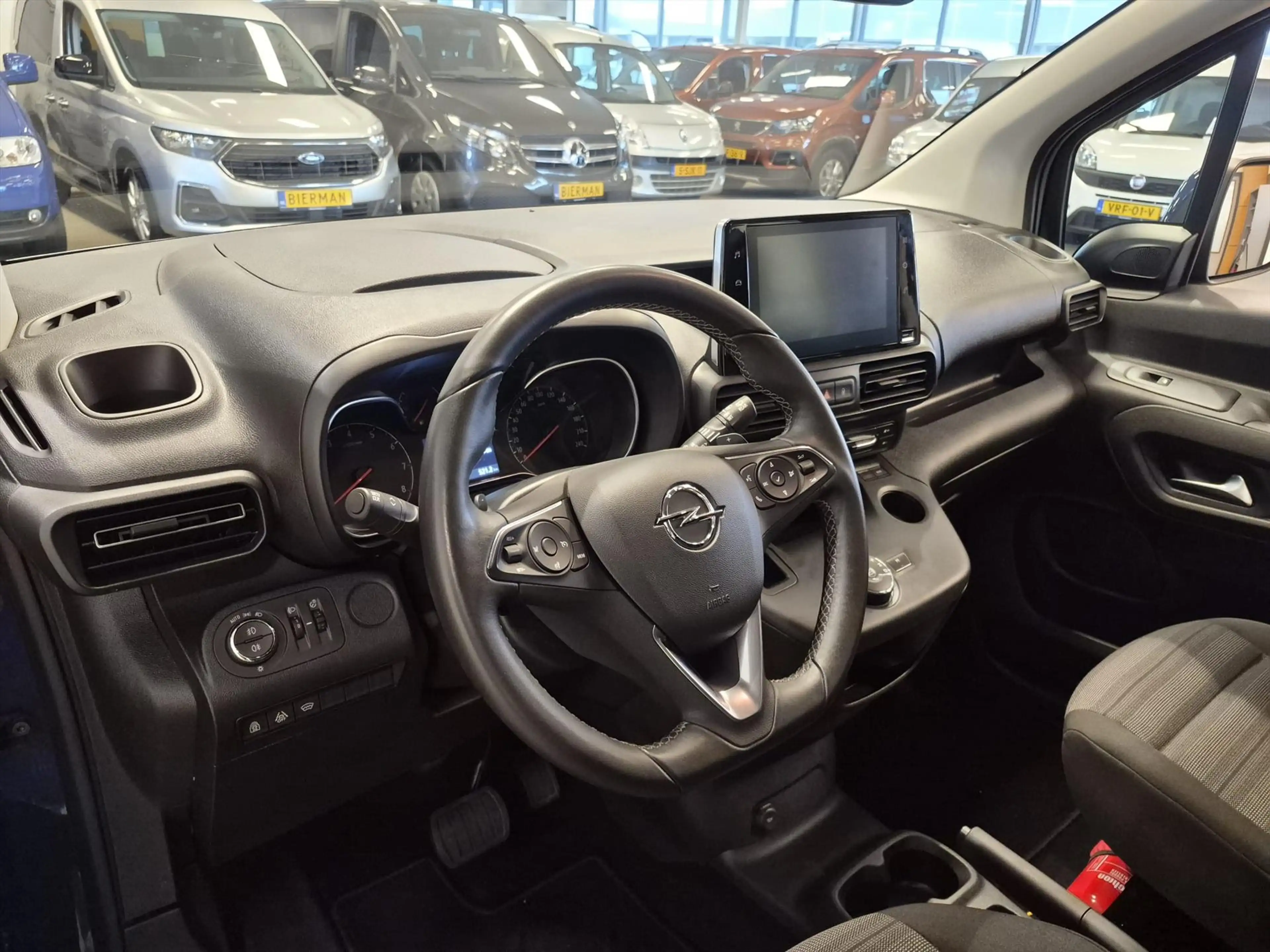 Opel Combo L1 Rolstoelauto Automaat 4+1 — photo 19