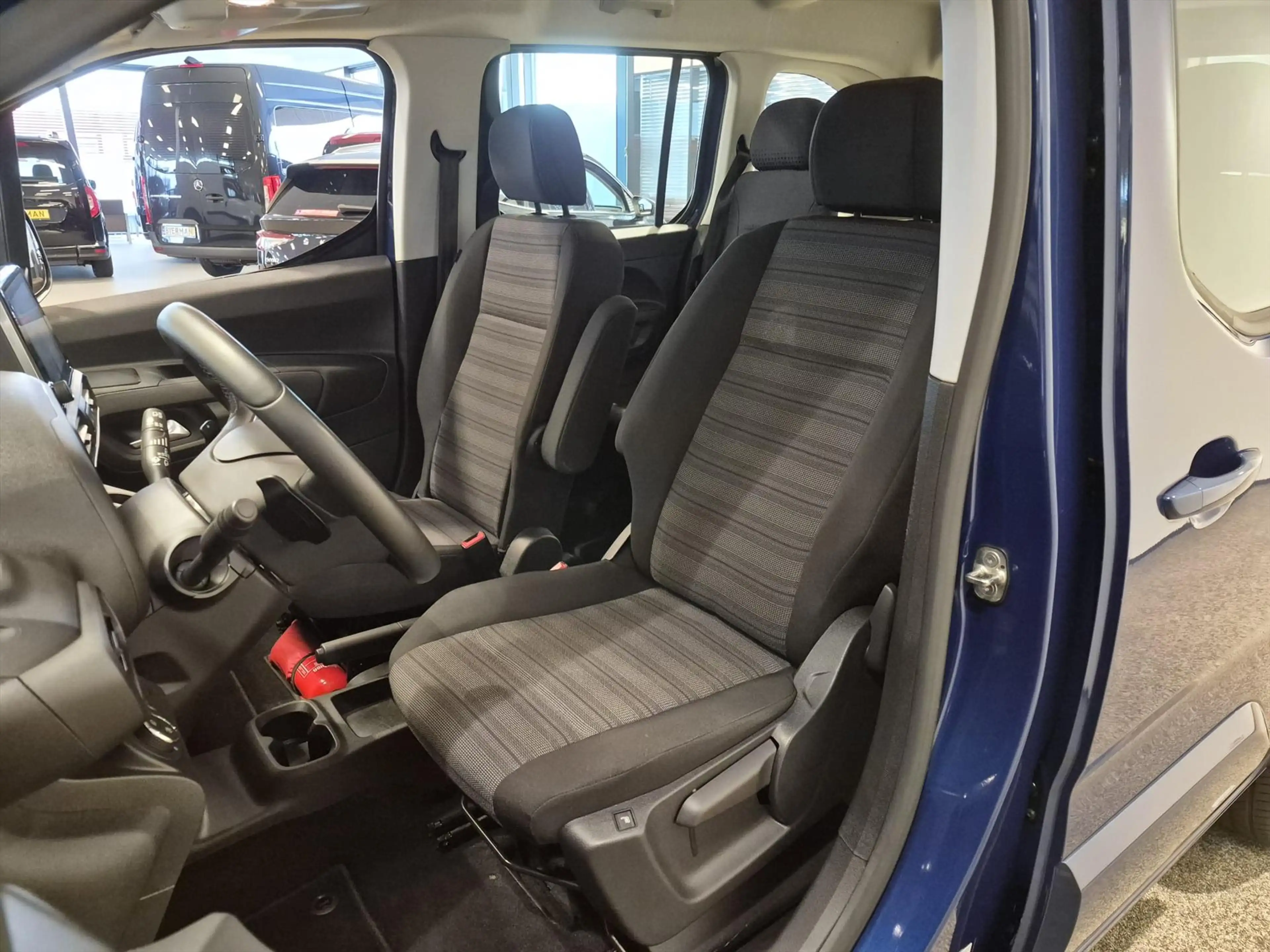 Opel Combo L1 Rolstoelauto Automaat 4+1 — photo 17