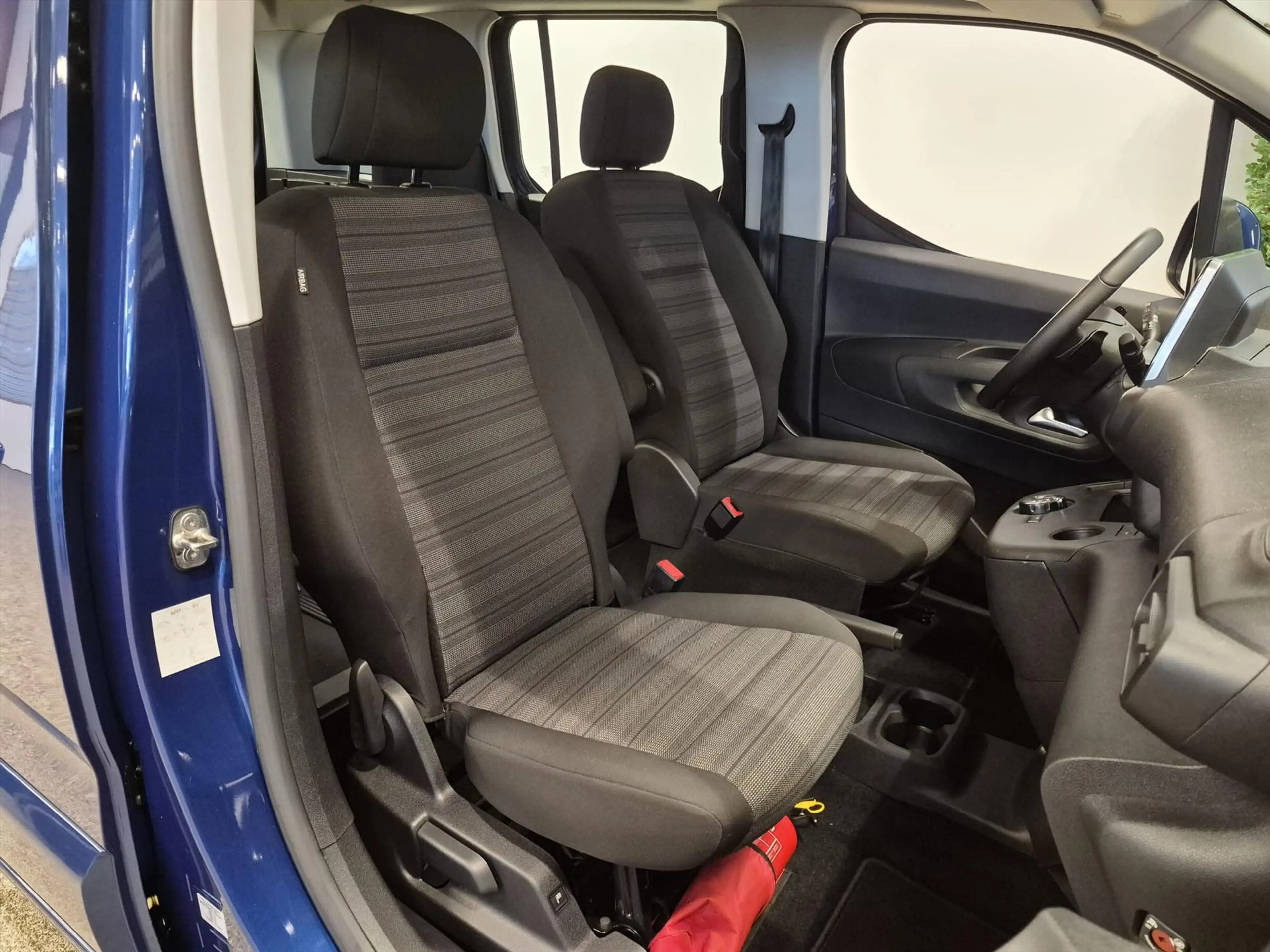 Opel Combo L1 Rolstoelauto Automaat 4+1 — photo 16