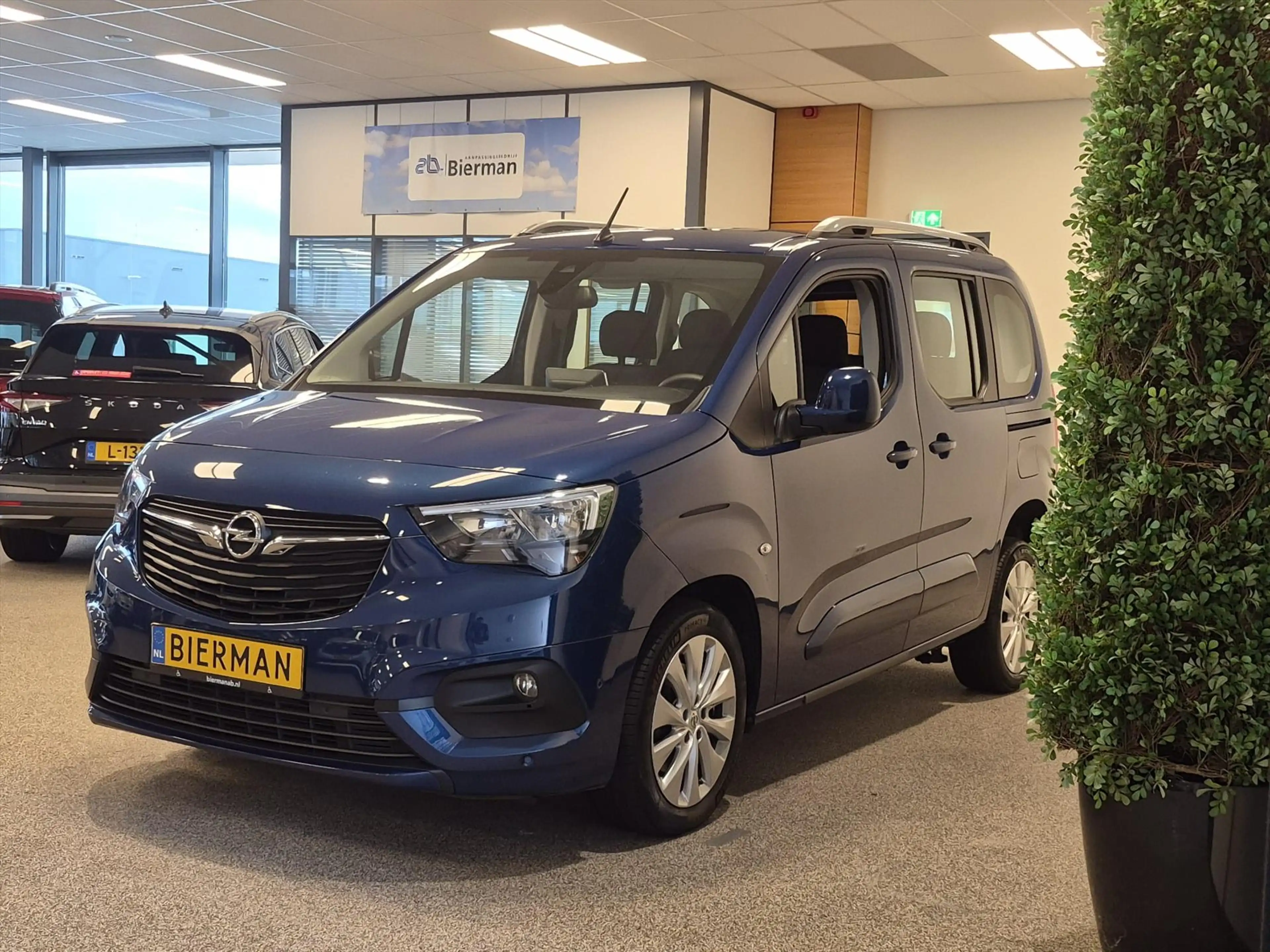 Opel Combo L1 Rolstoelauto Automaat 4+1 — photo 14