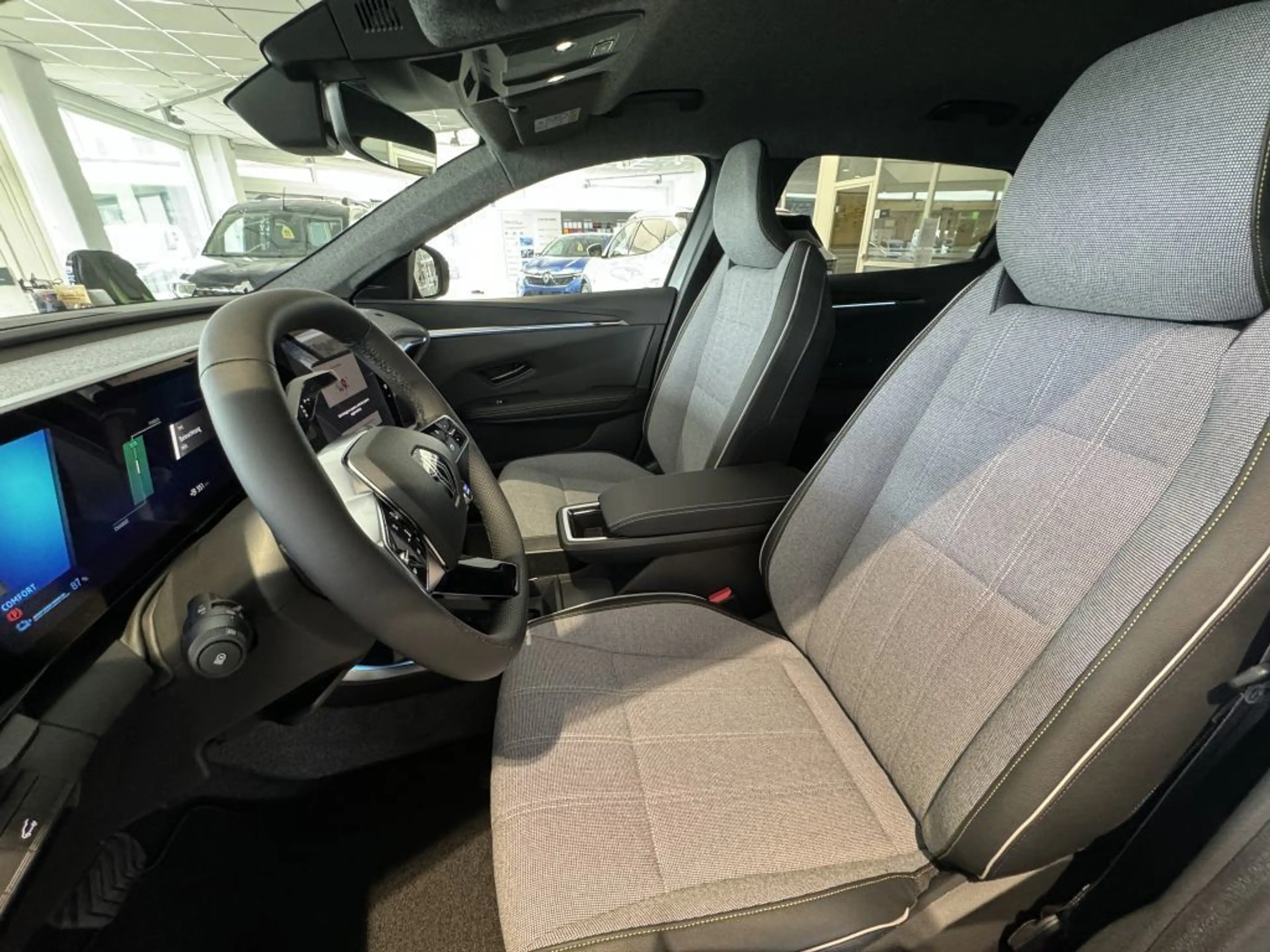Renault Scenic E-Tech Techno 170 Comfort Range — photo 16