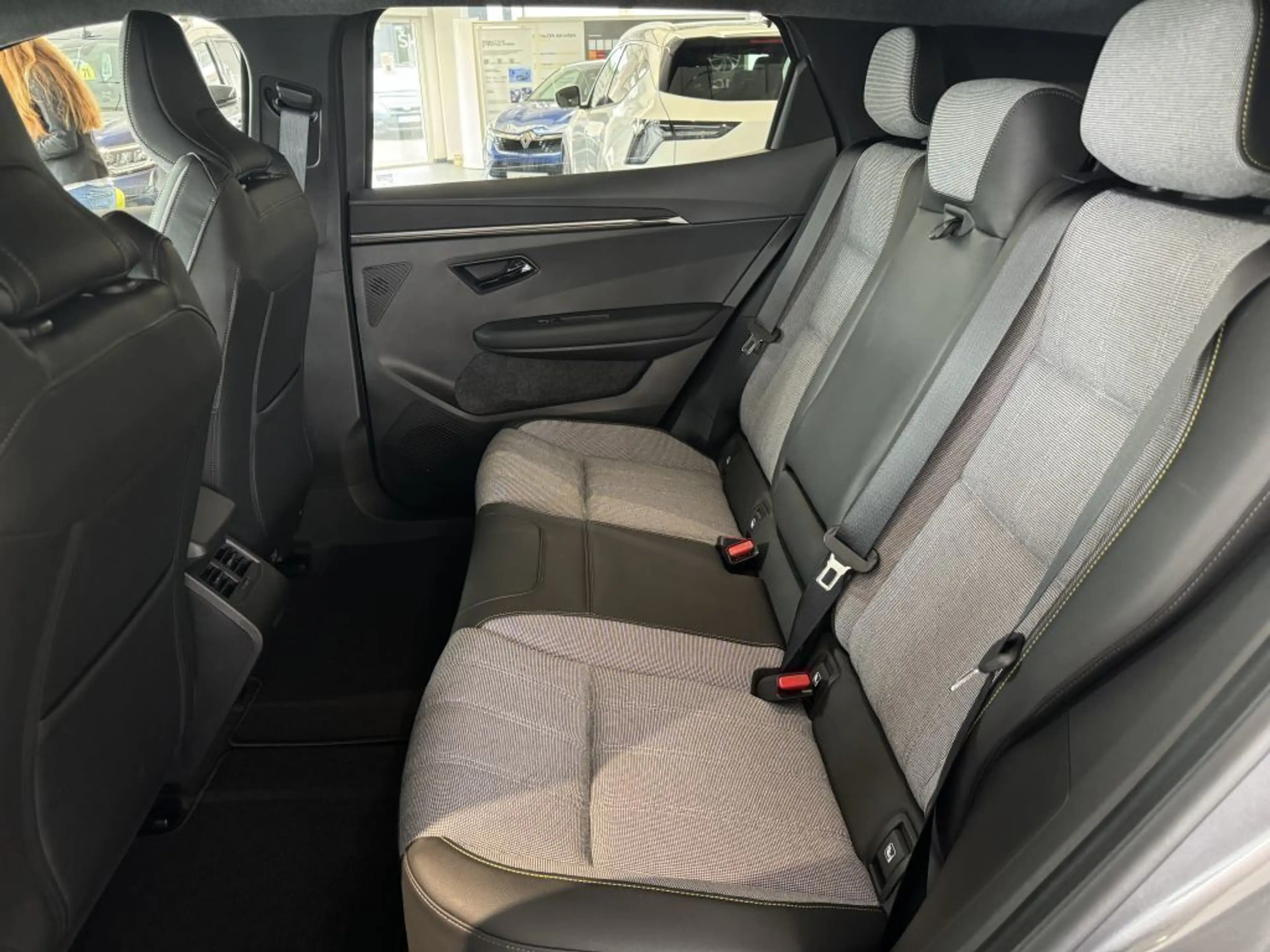 Renault Scenic E-Tech Techno 170 Comfort Range — photo 28