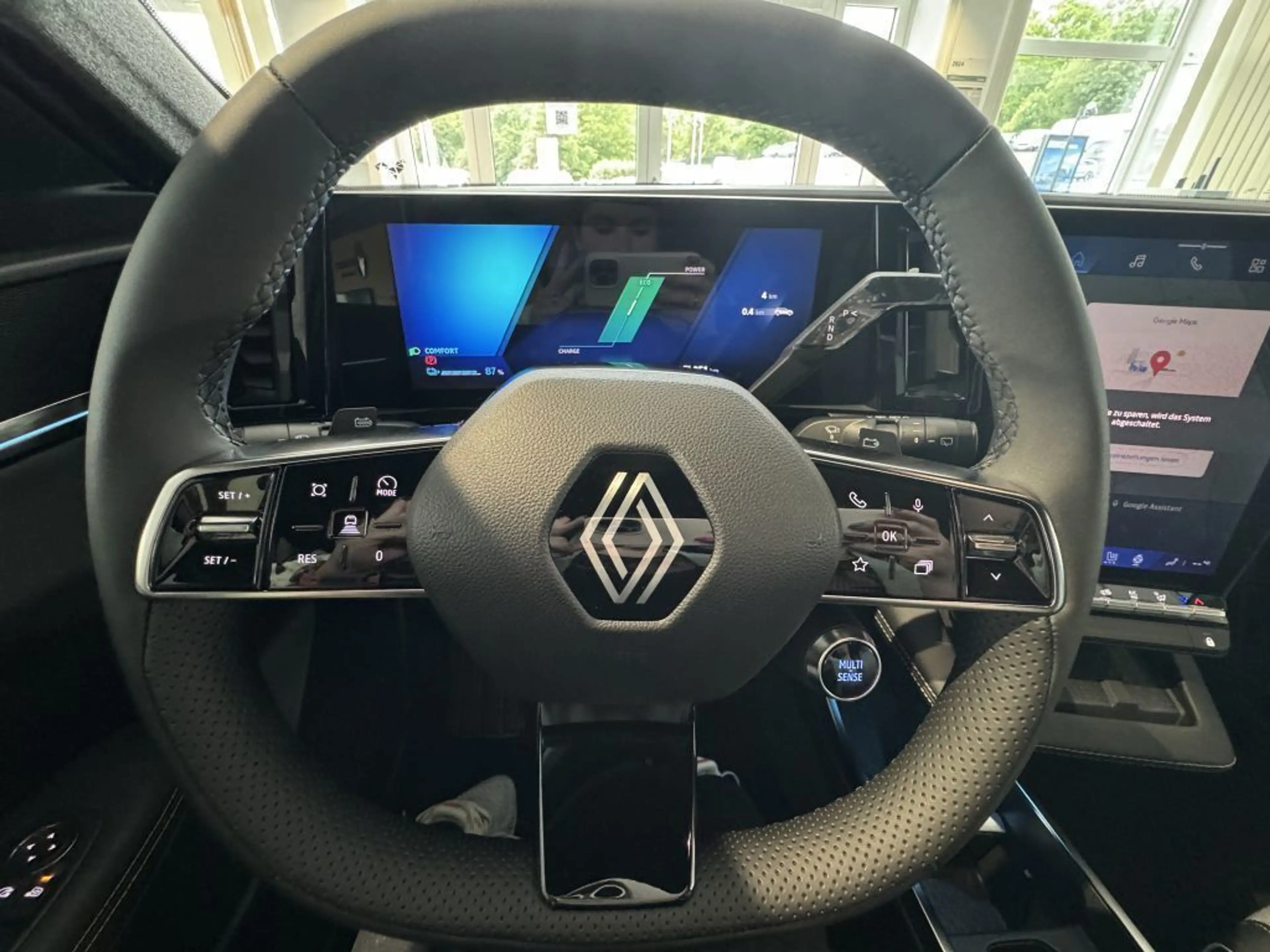 Renault Scenic E-Tech Techno 170 Comfort Range — photo 18