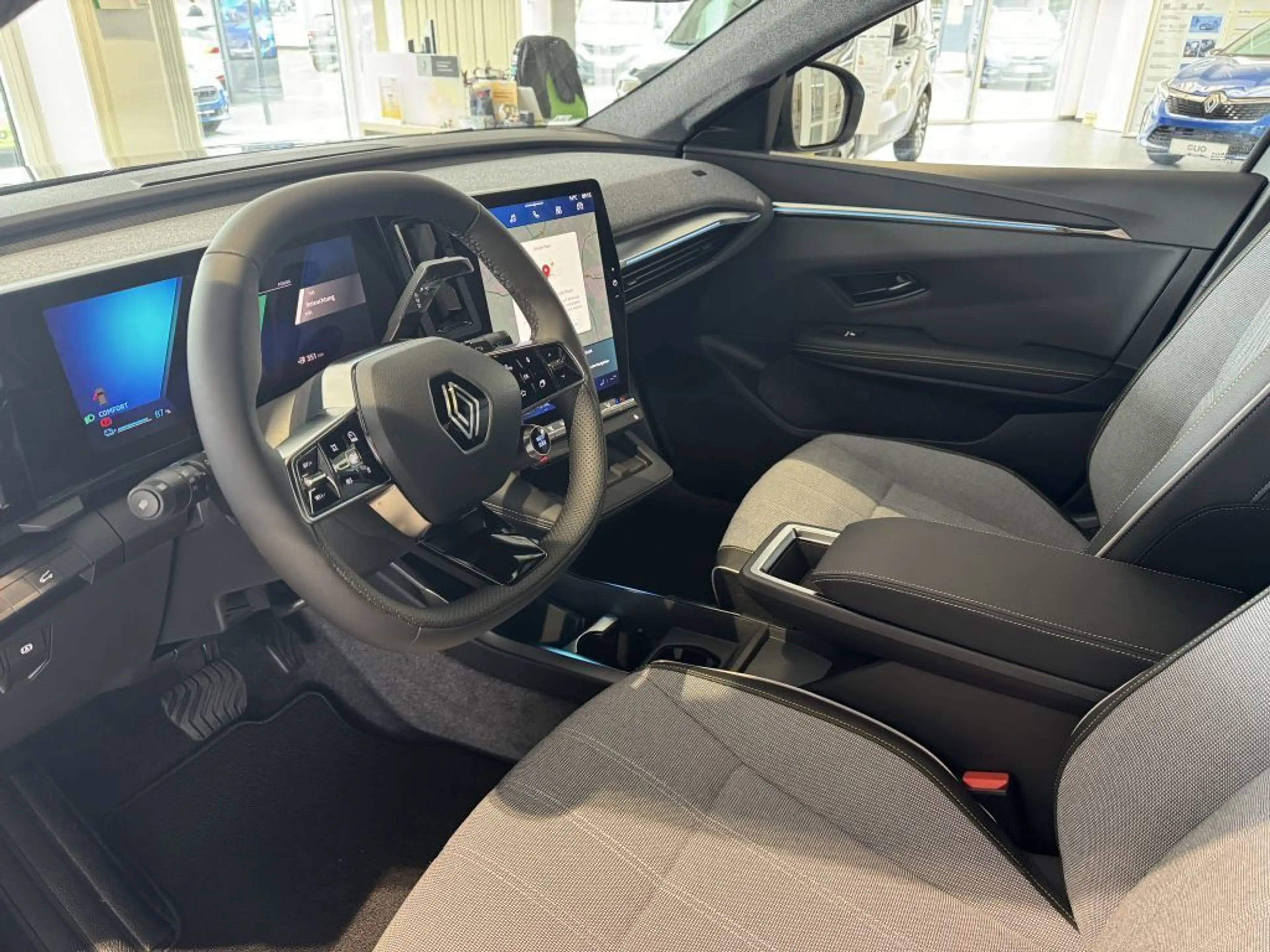 Renault Scenic E-Tech Techno 170 Comfort Range — photo 15