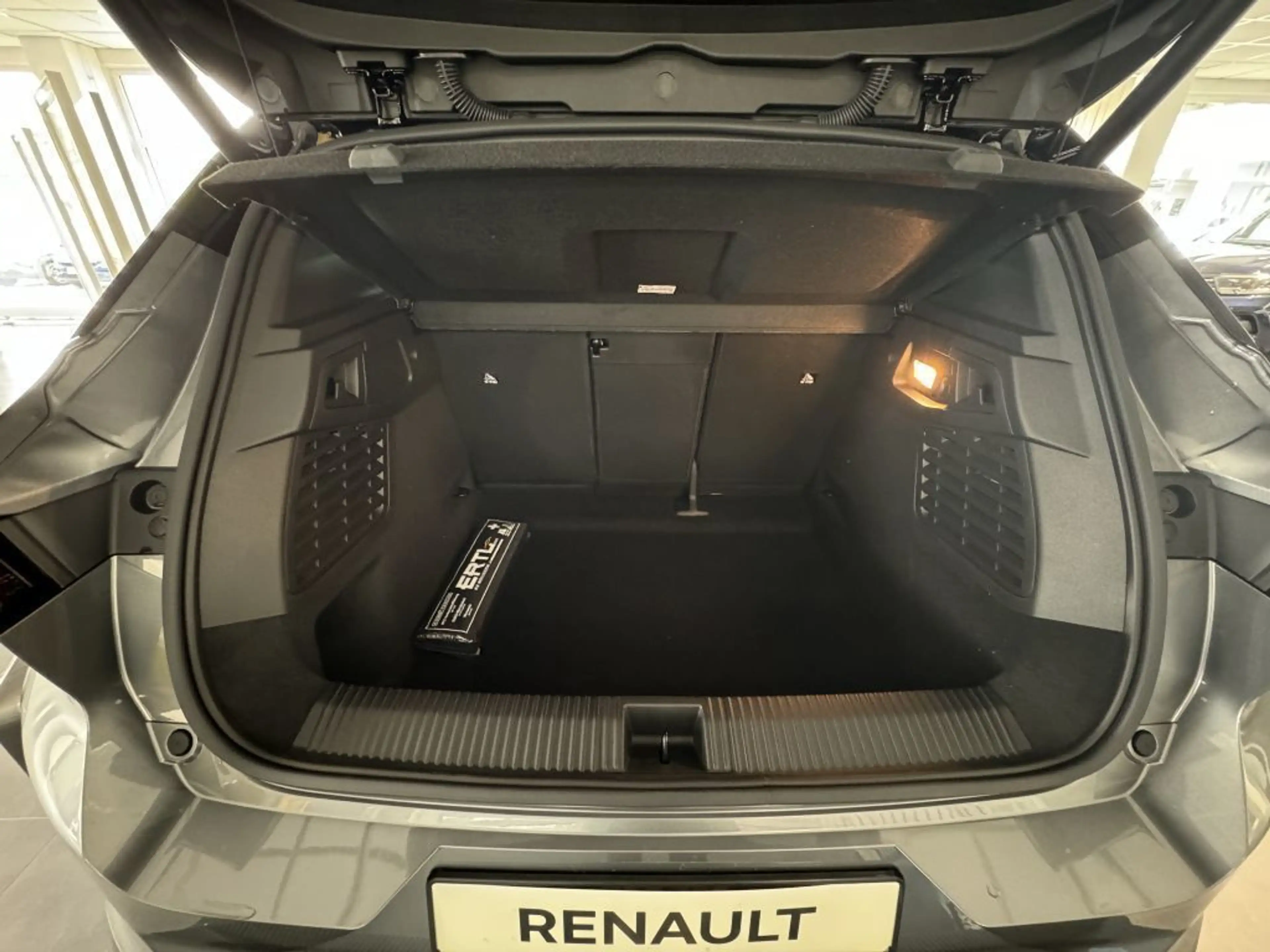 Renault Scenic E-Tech Techno 170 Comfort Range — photo 12