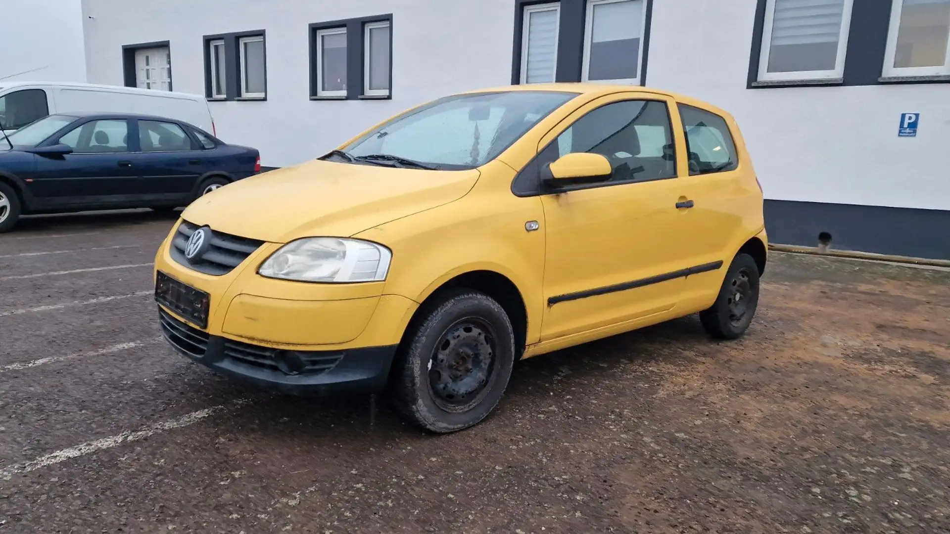 Volkswagen Fox Basis 1.2 Żółty - 1
