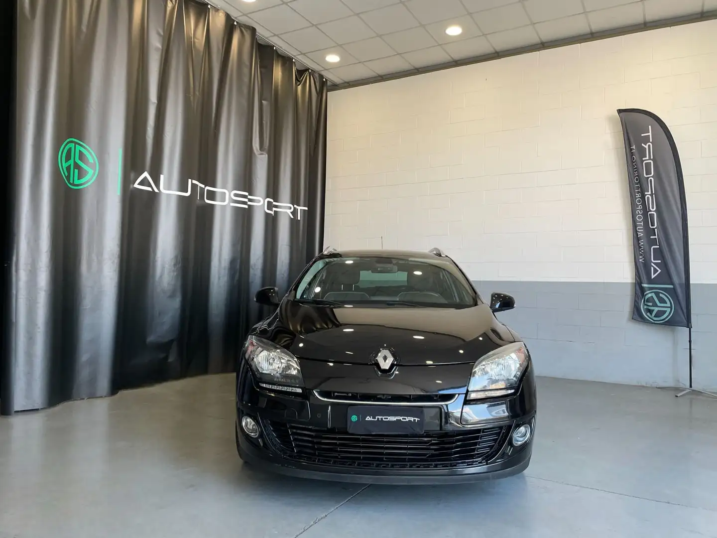 Renault Megane Mégane 1.6 dCi 130CV Start&Stop SporTour Bose Noir - 2