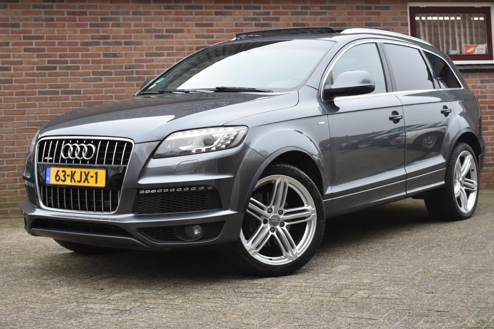 Audi Q7 3.0 TDI quattro Clean Diesel Pro Line + 5+2 '10 Pa Gris - 1